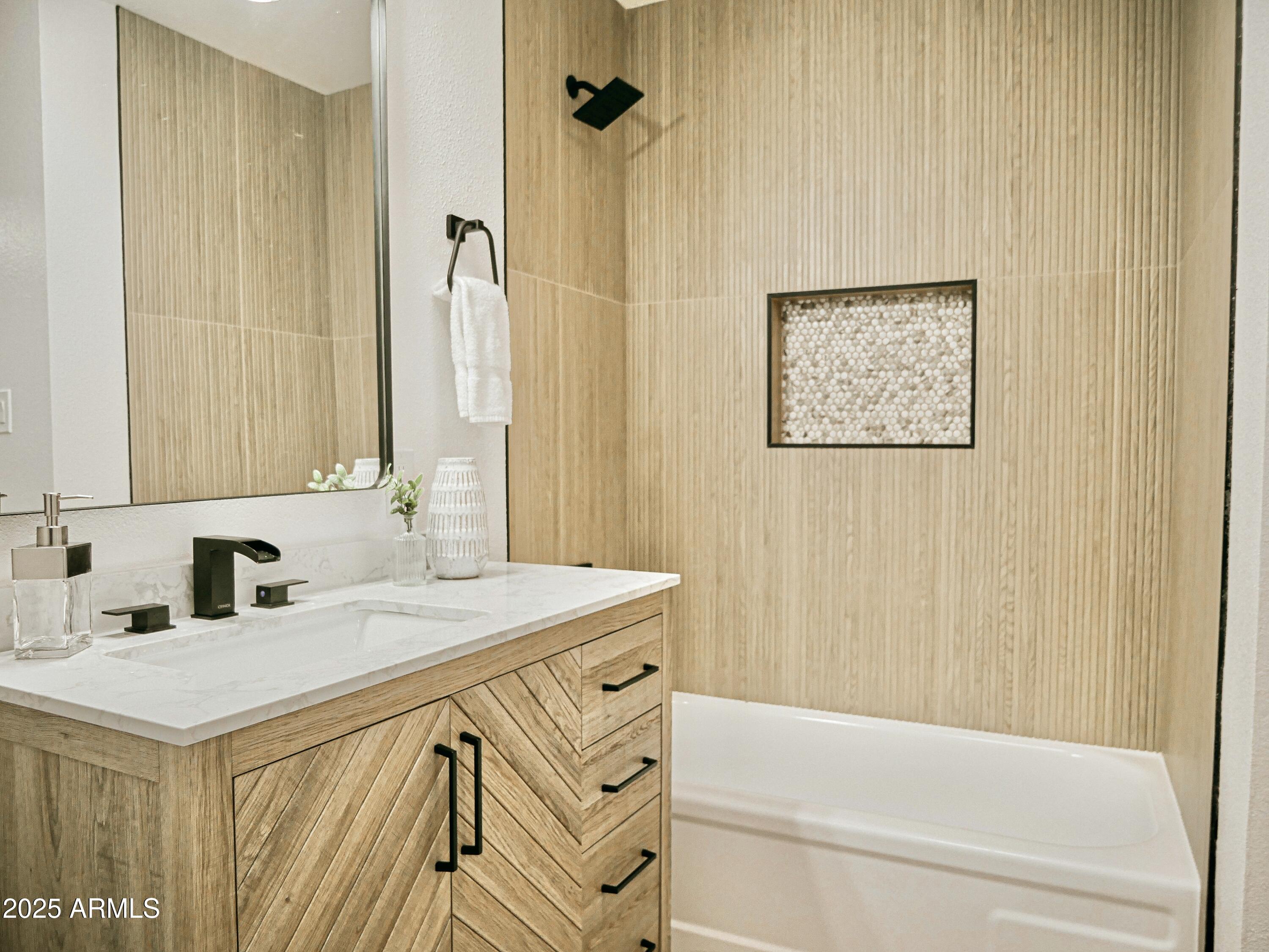 6401 E EUGIE Terrace