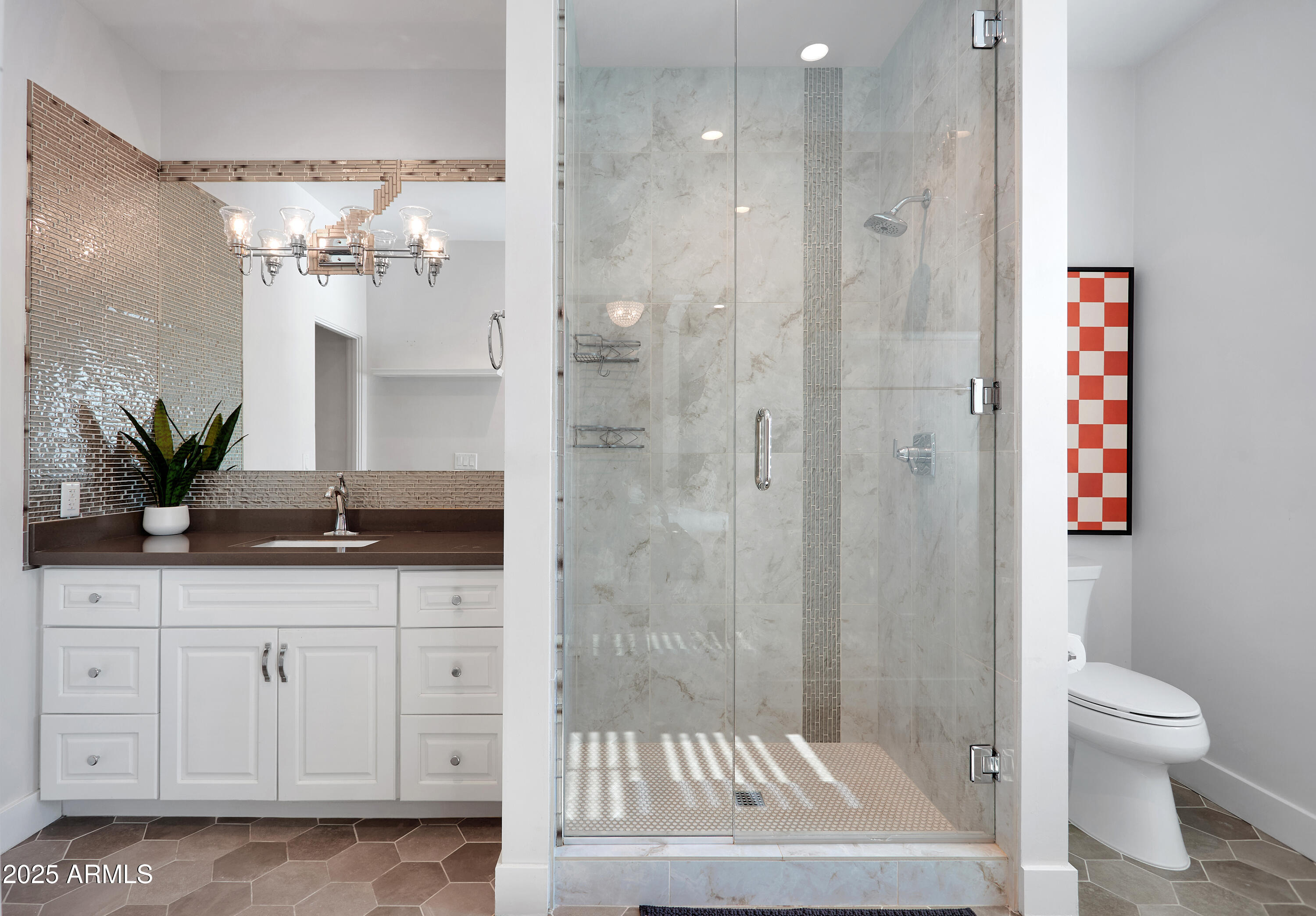 3229 E CAMPBELL Avenue