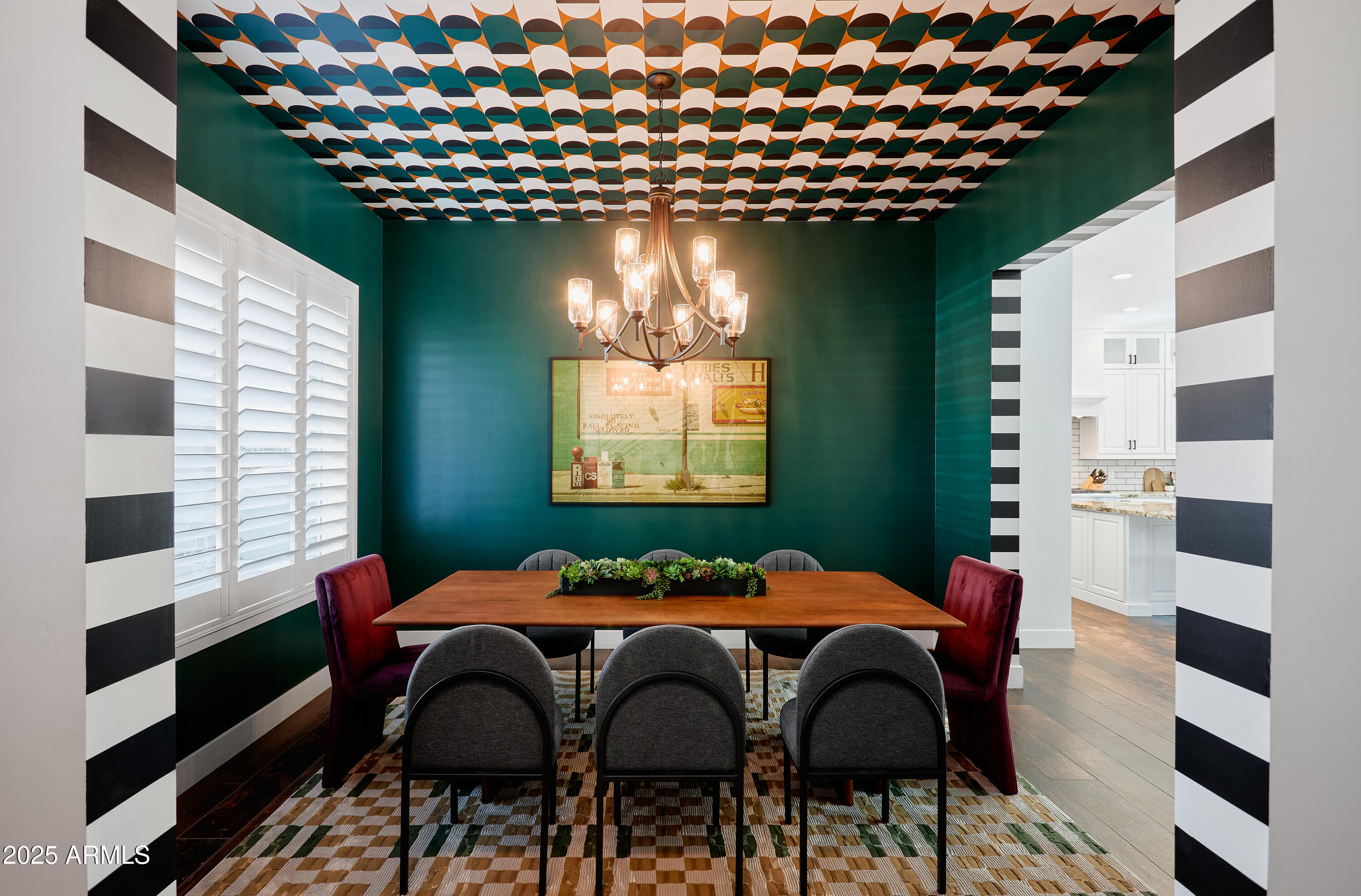 3229 E CAMPBELL Avenue