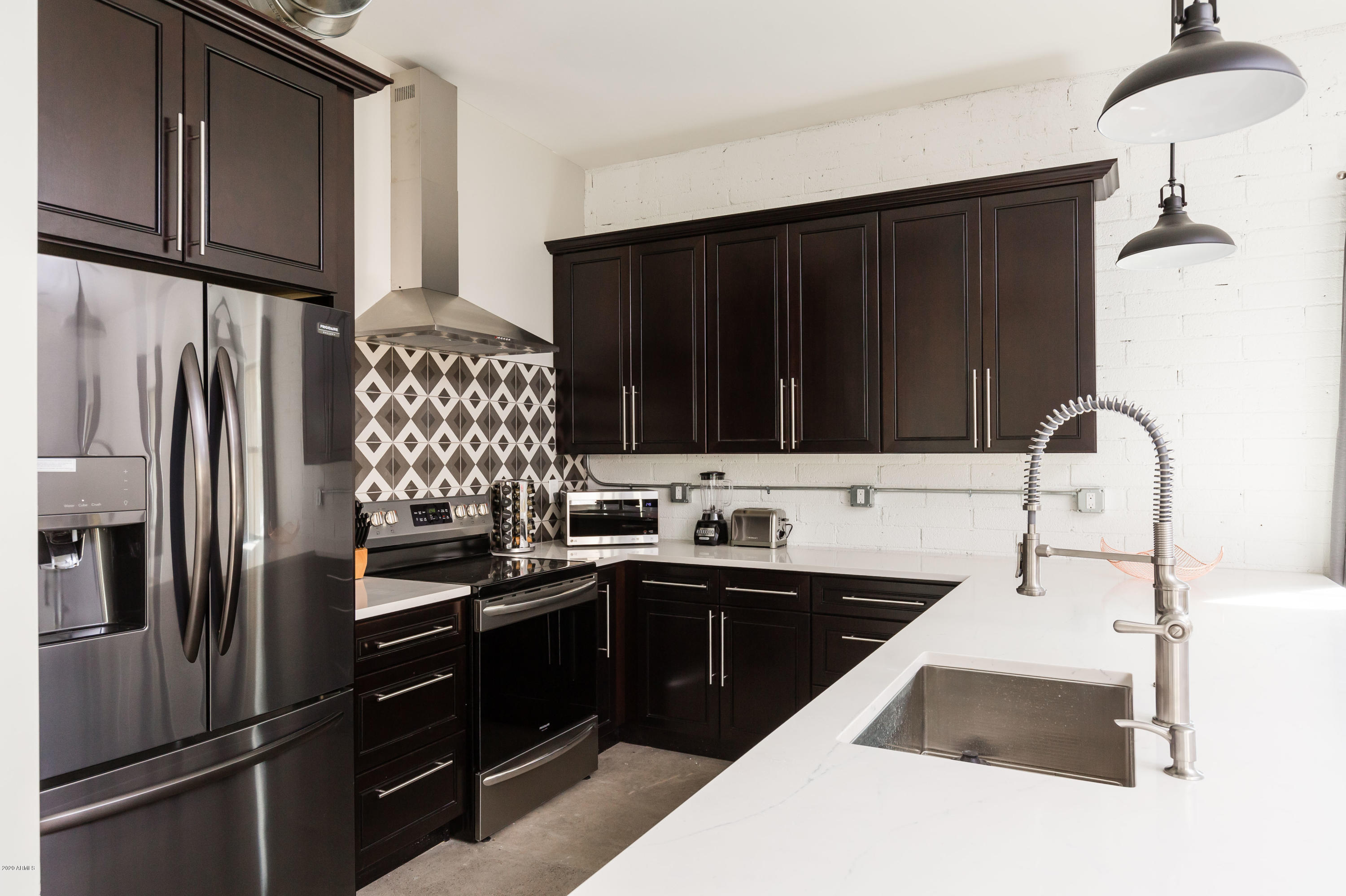 7505 E MAIN Street B