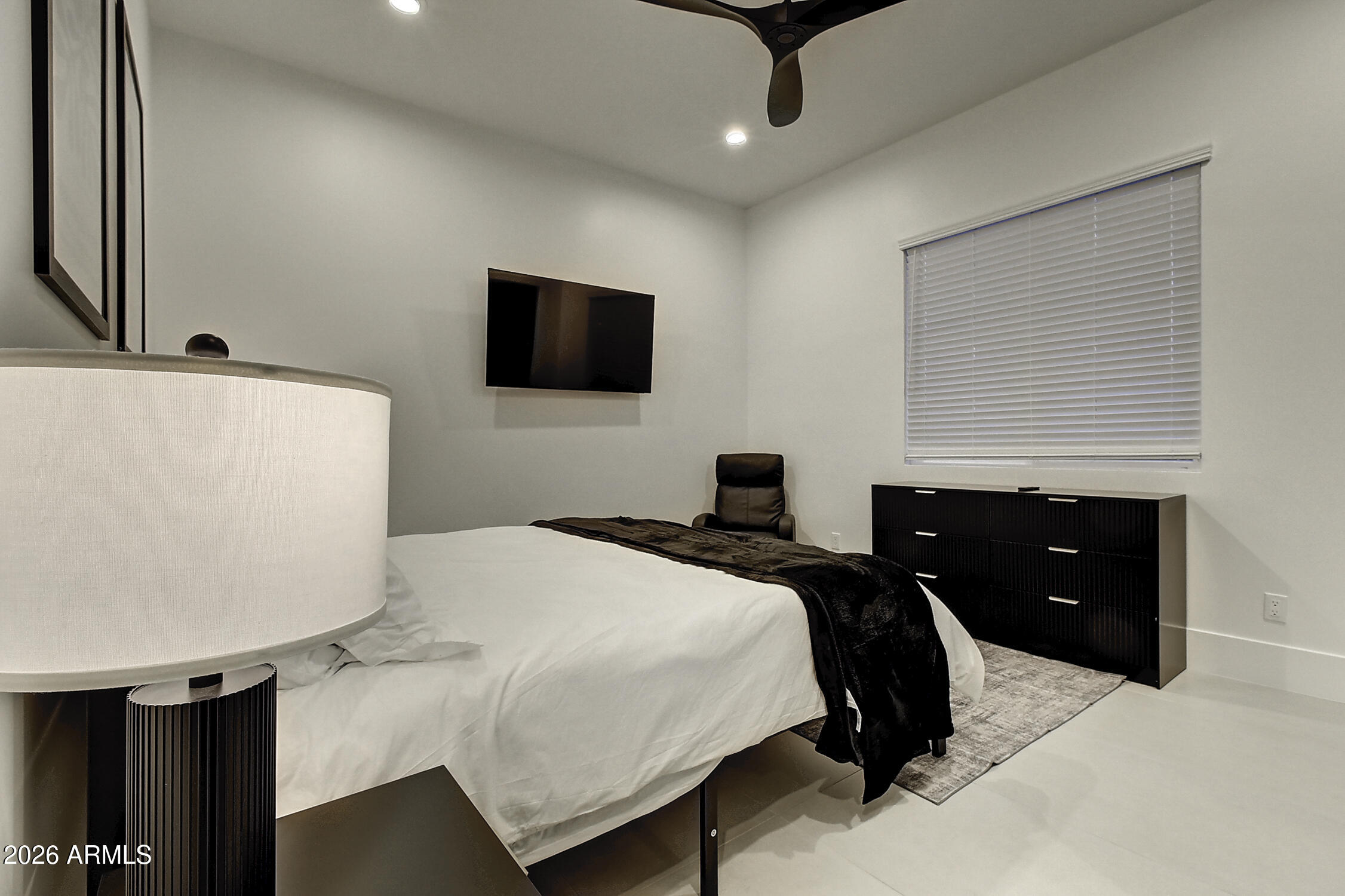 6401 E LARKSPUR Drive