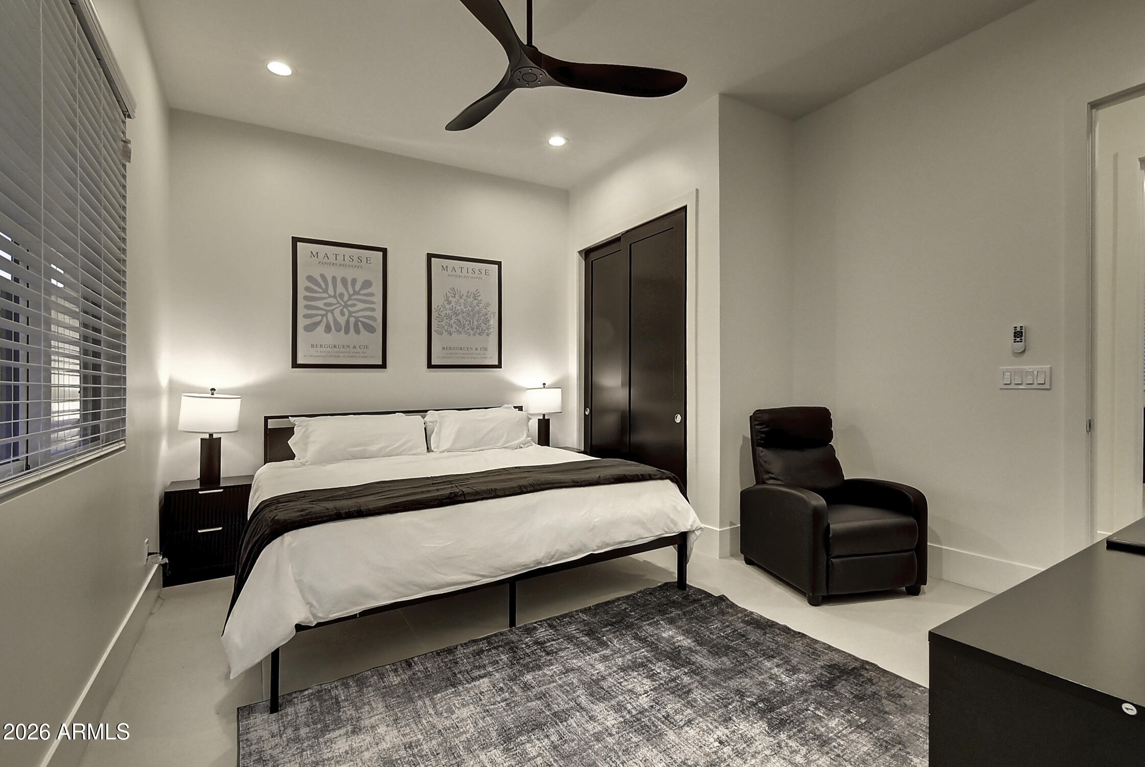 6401 E LARKSPUR Drive