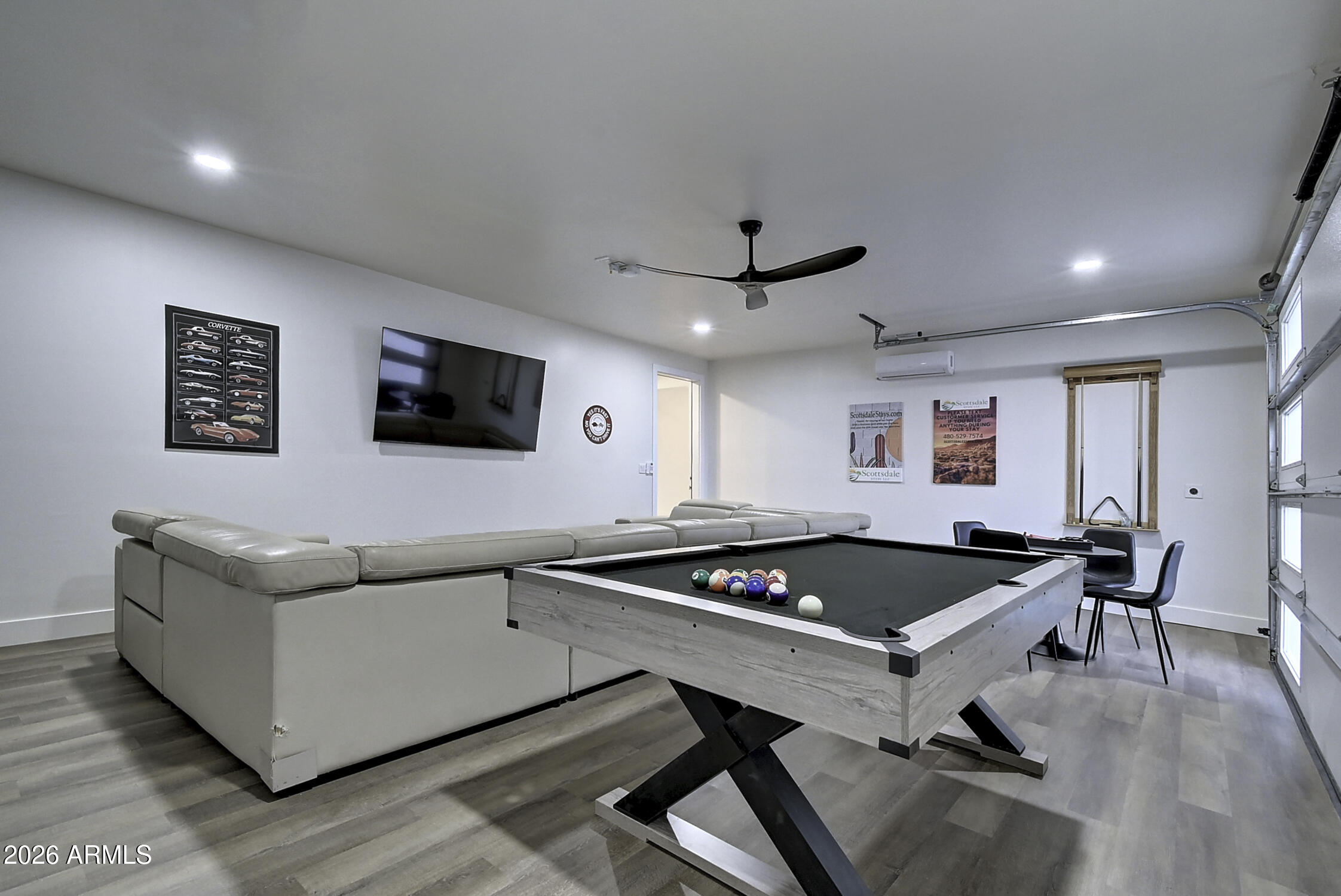 6401 E LARKSPUR Drive