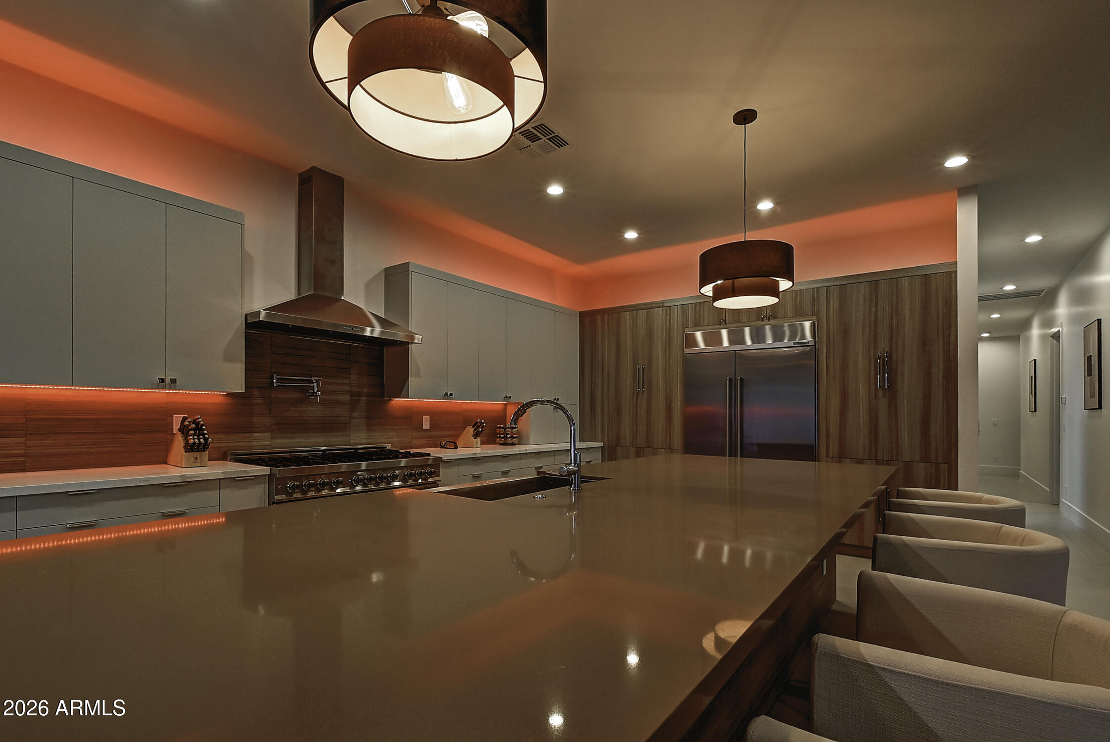 6401 E LARKSPUR Drive