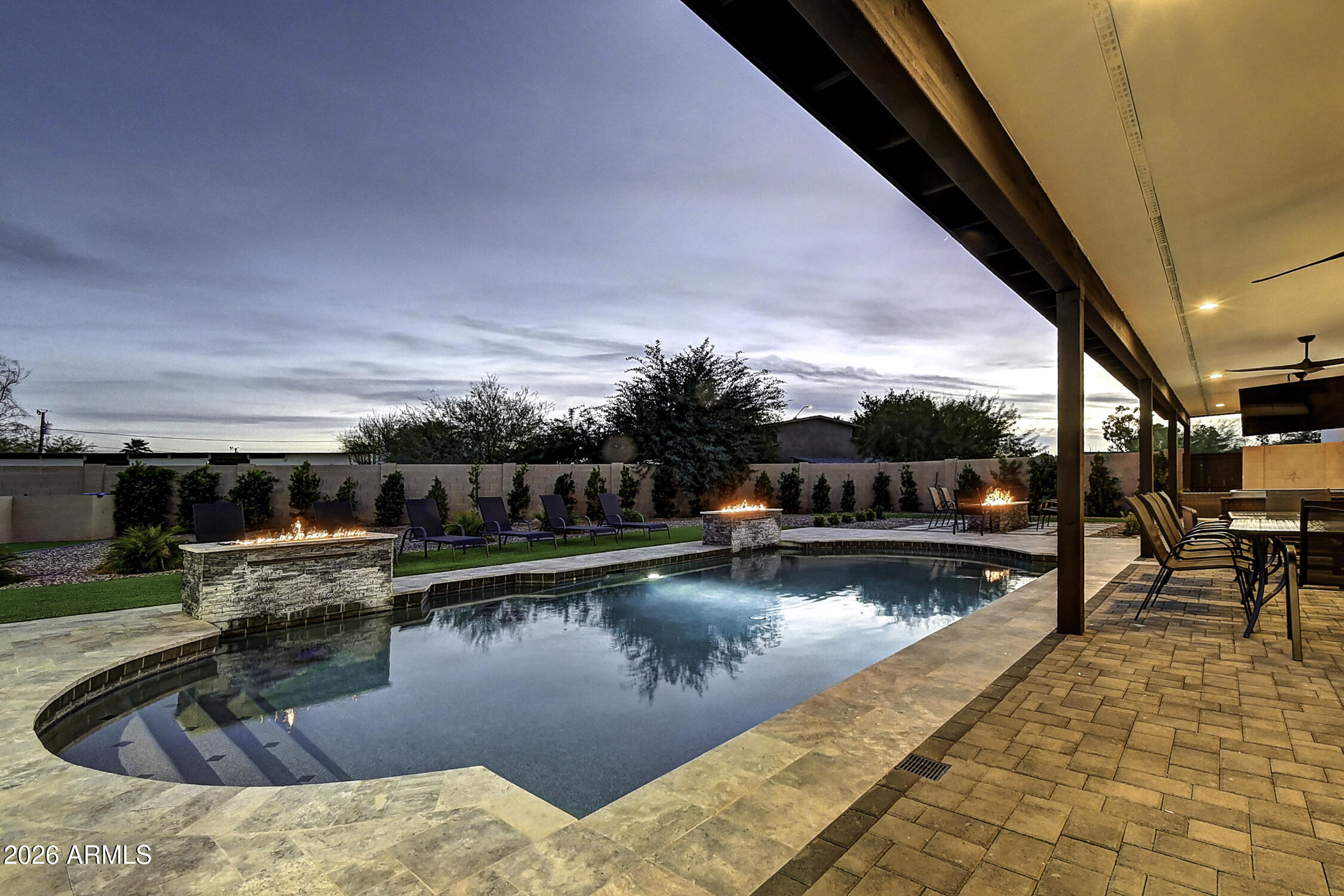 6401 E LARKSPUR Drive