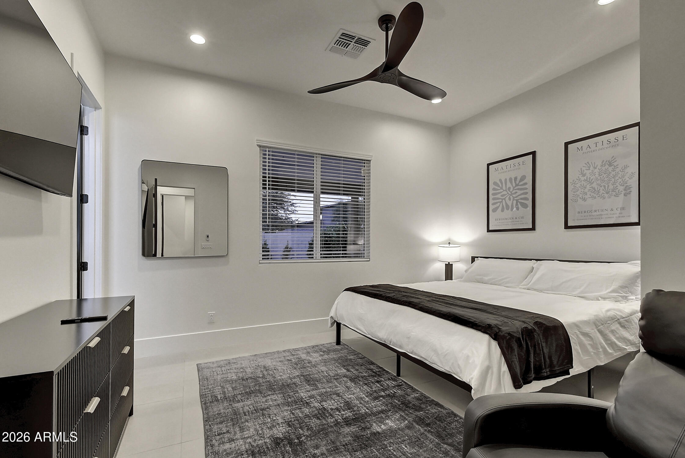 6401 E LARKSPUR Drive