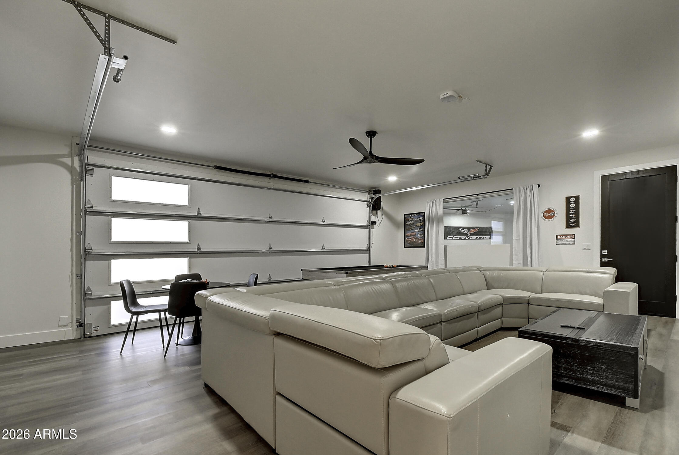 6401 E LARKSPUR Drive