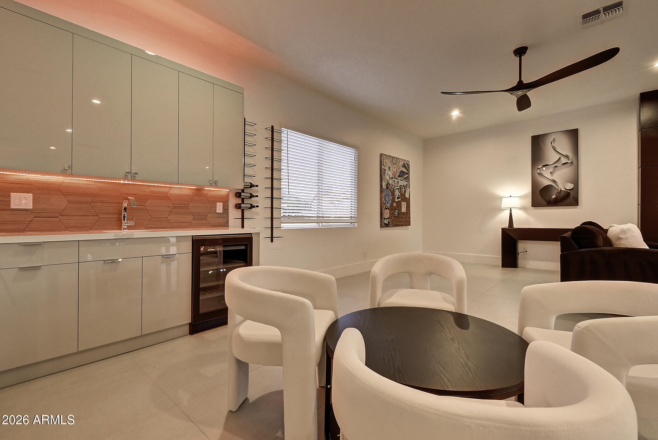 6401 E LARKSPUR Drive