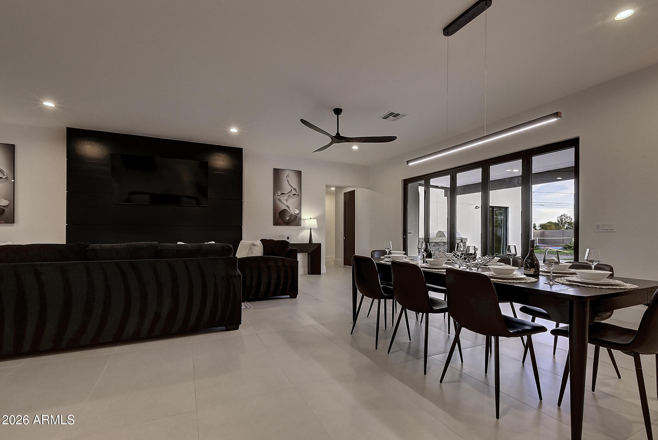 6401 E LARKSPUR Drive