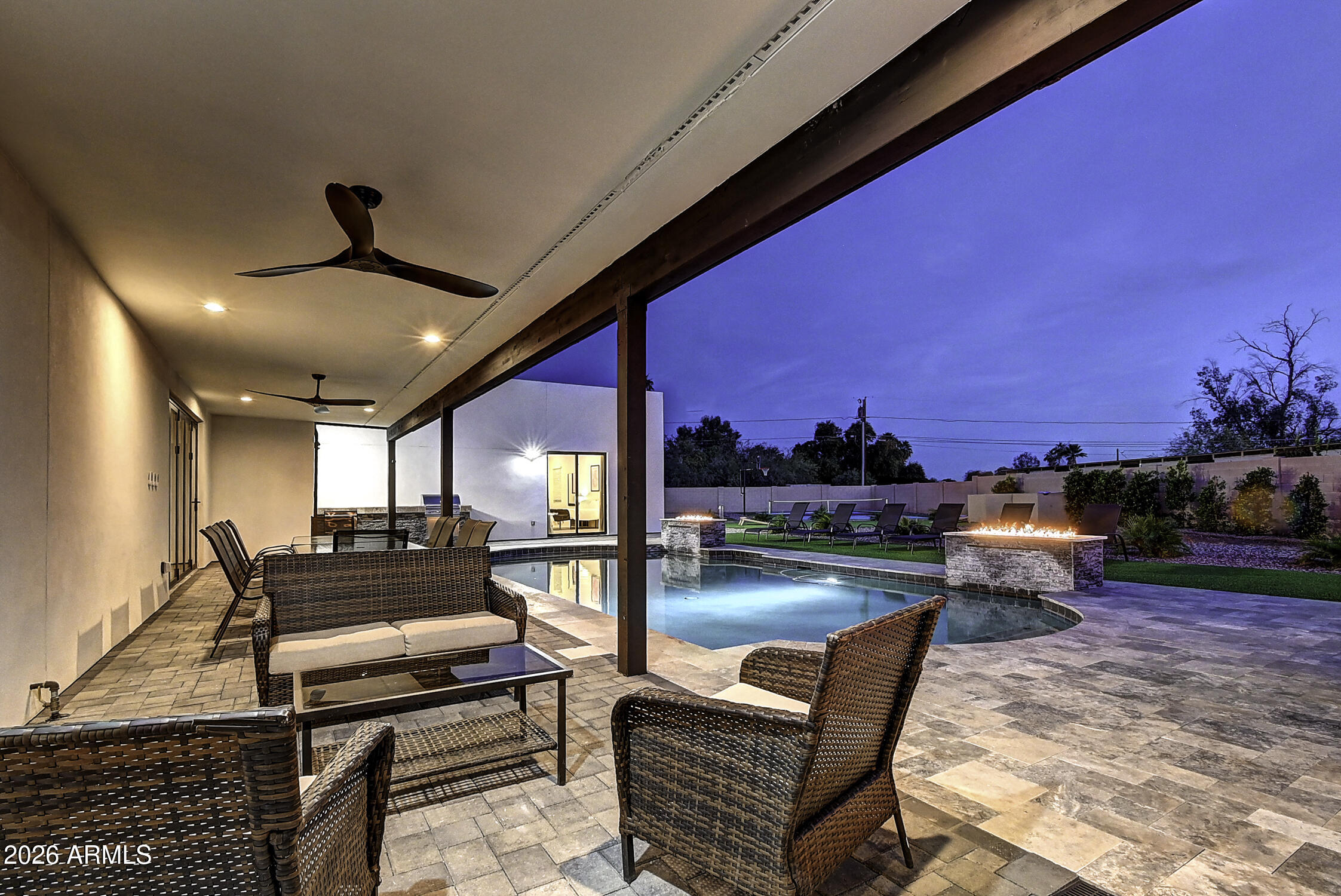 6401 E LARKSPUR Drive