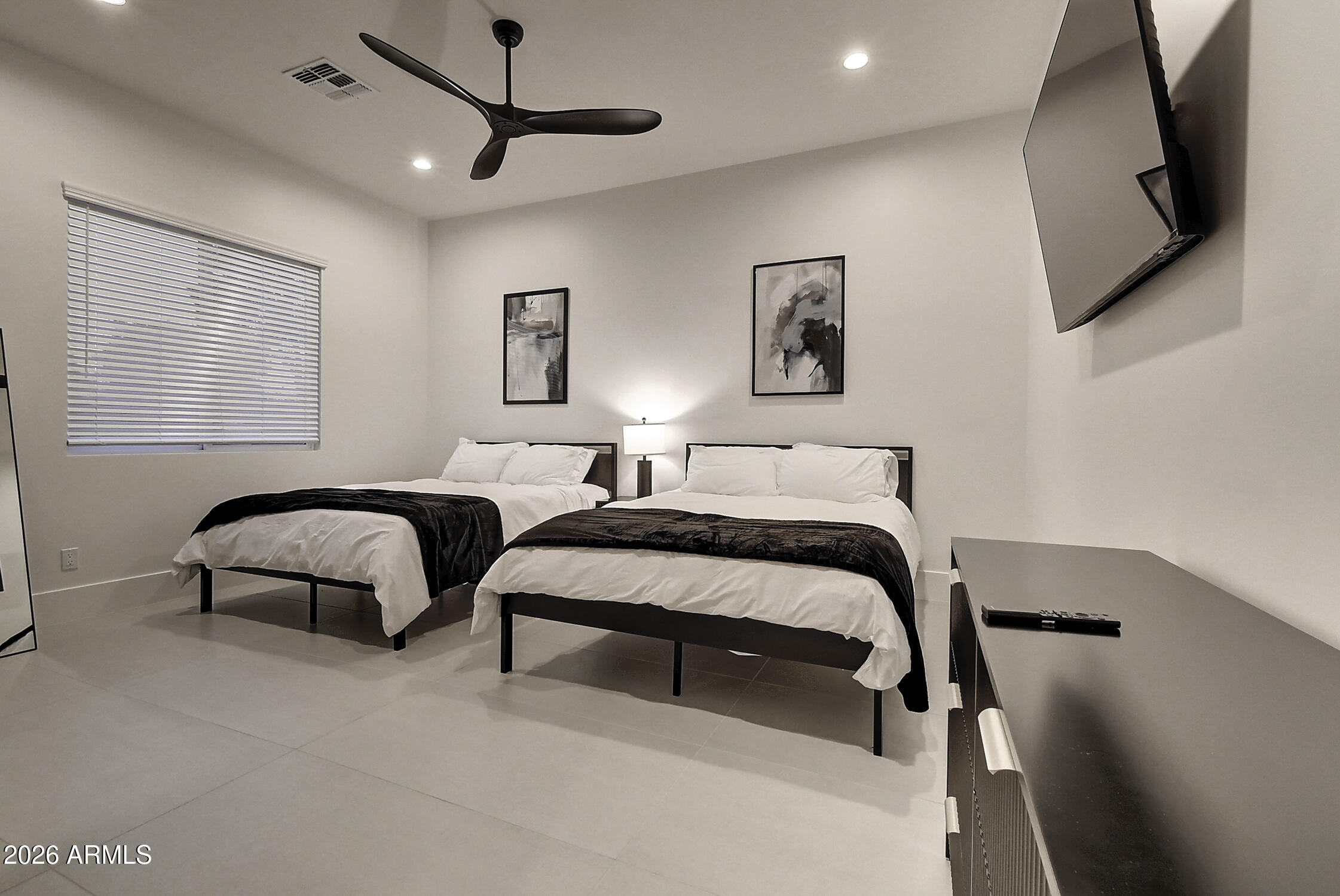 6401 E LARKSPUR Drive