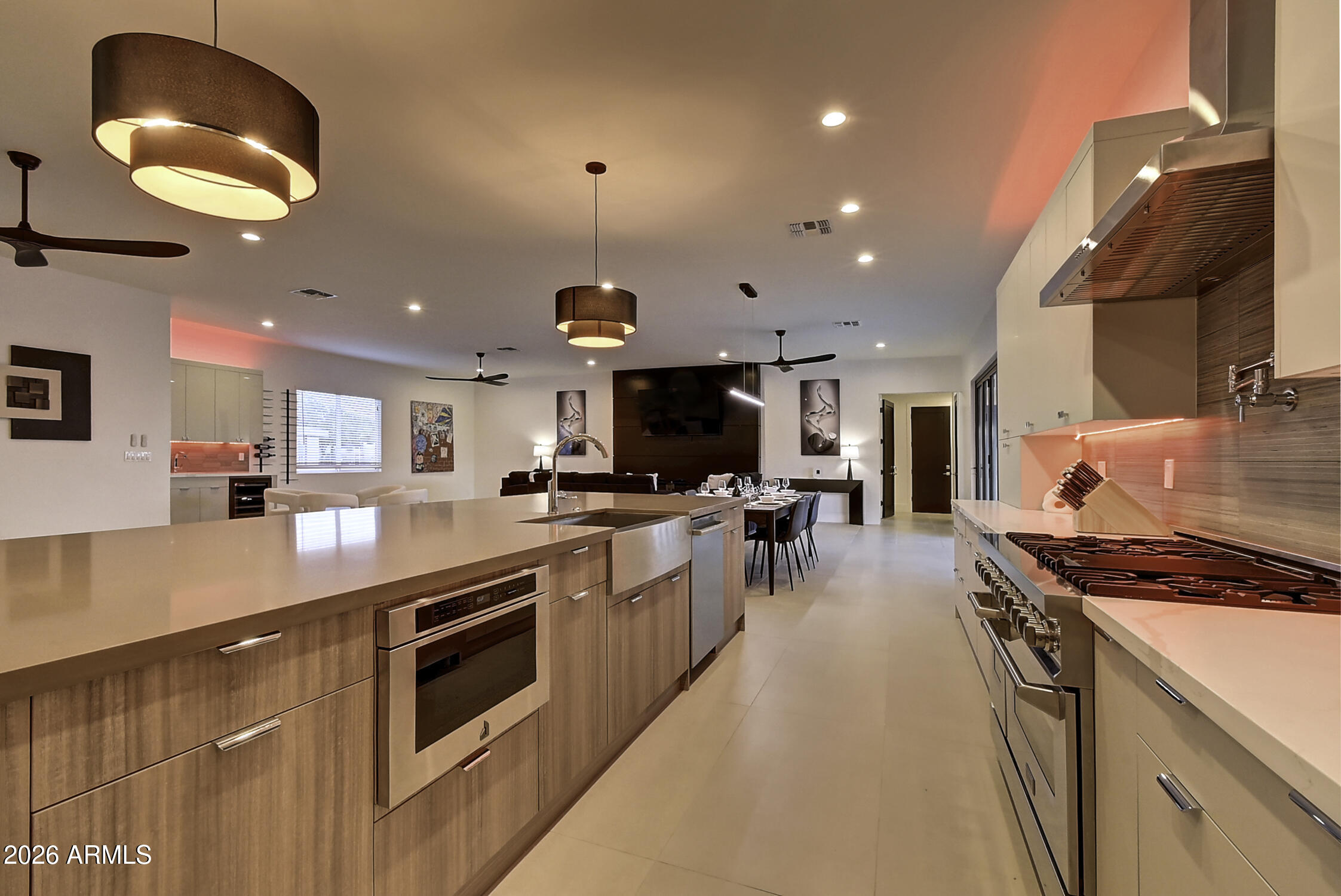 6401 E LARKSPUR Drive