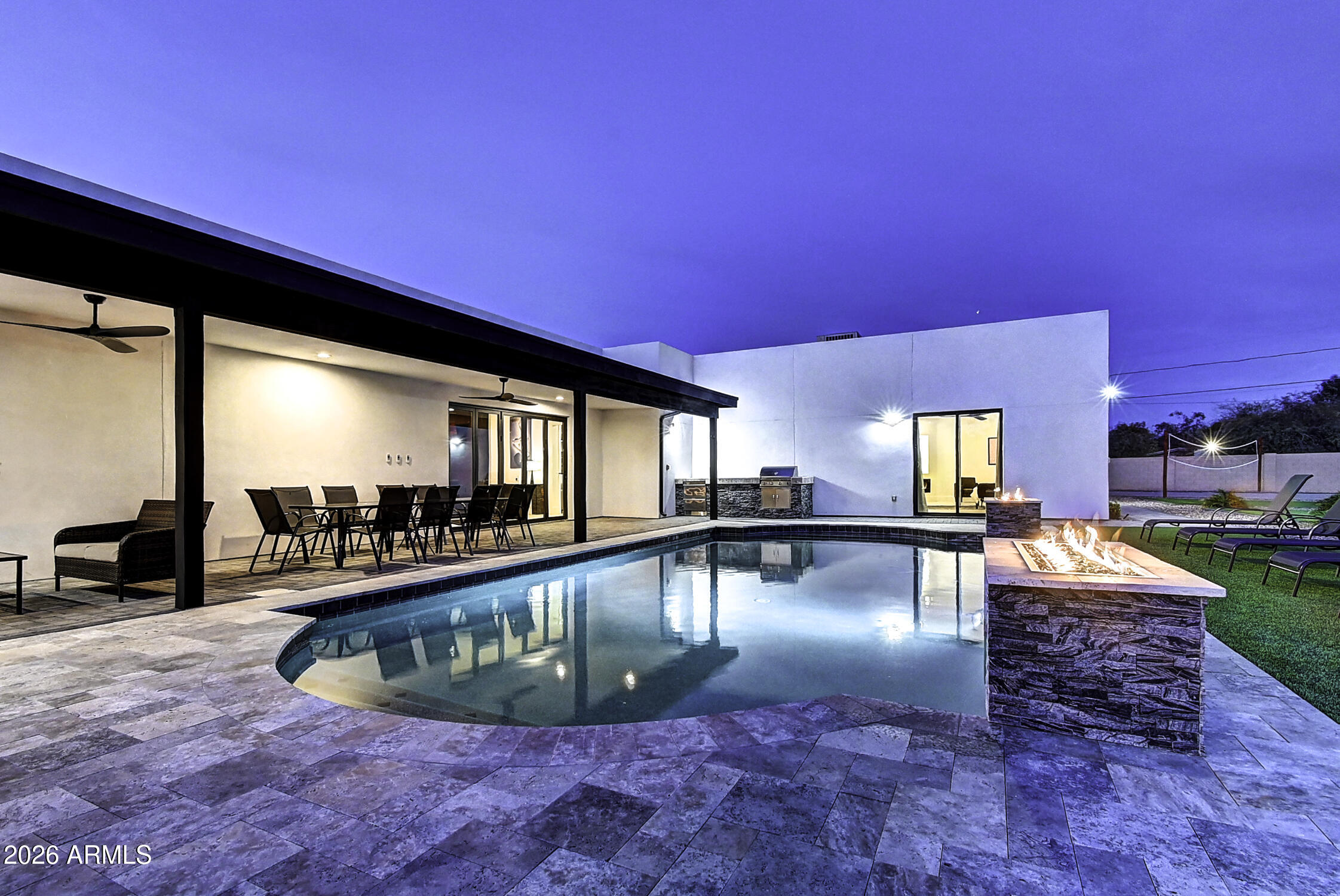 6401 E LARKSPUR Drive