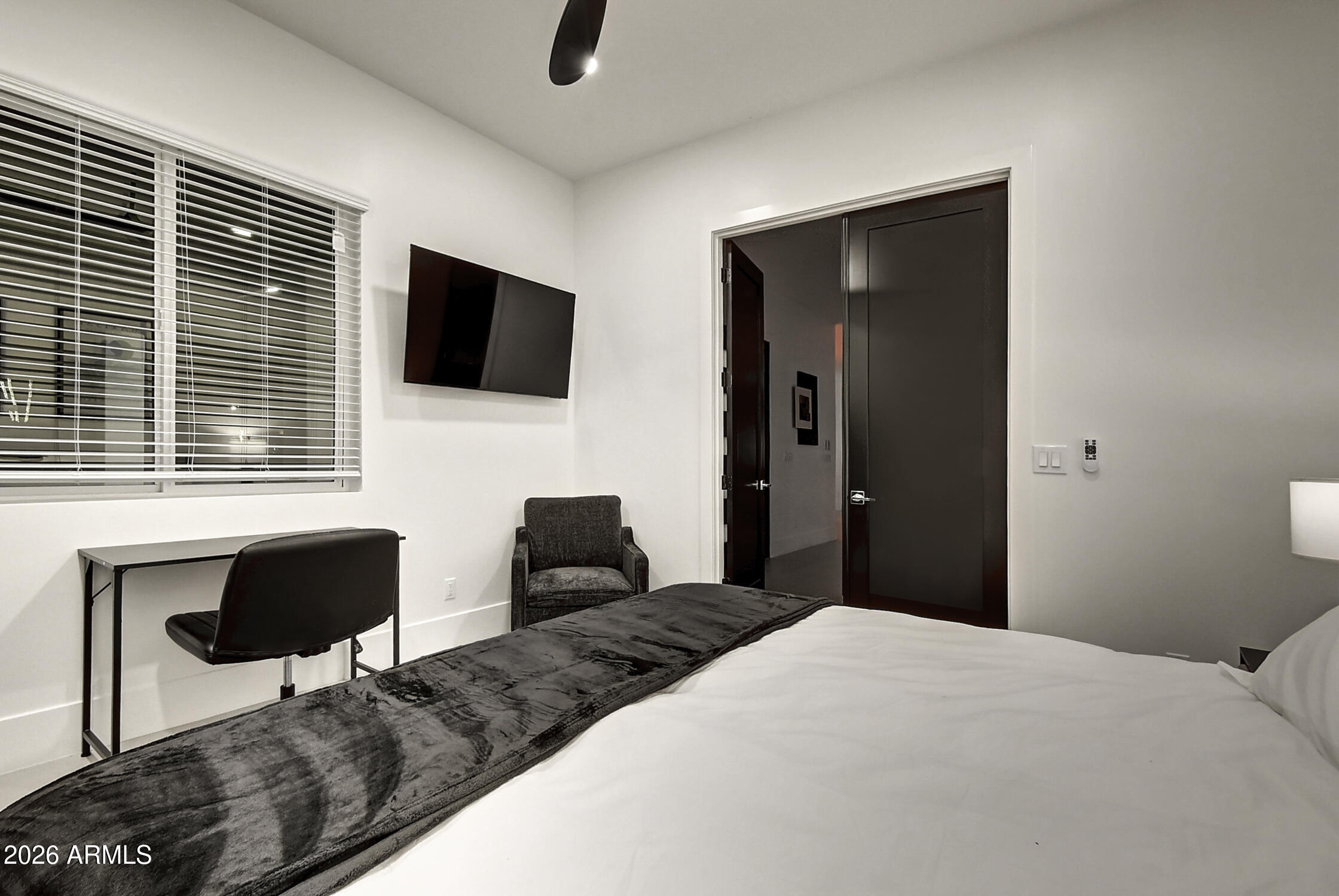 6401 E LARKSPUR Drive