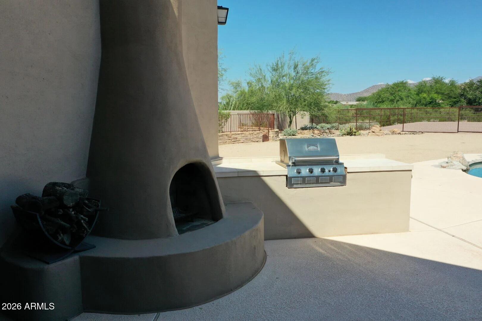 12198 E DOUBLETREE RANCH Road