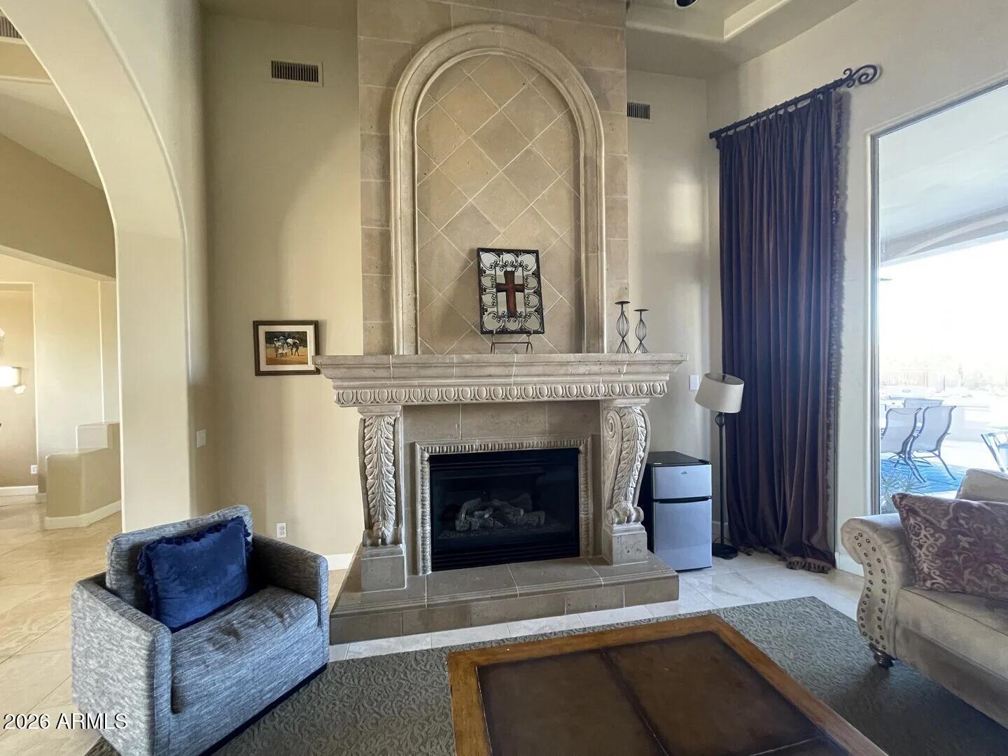 12198 E DOUBLETREE RANCH Road