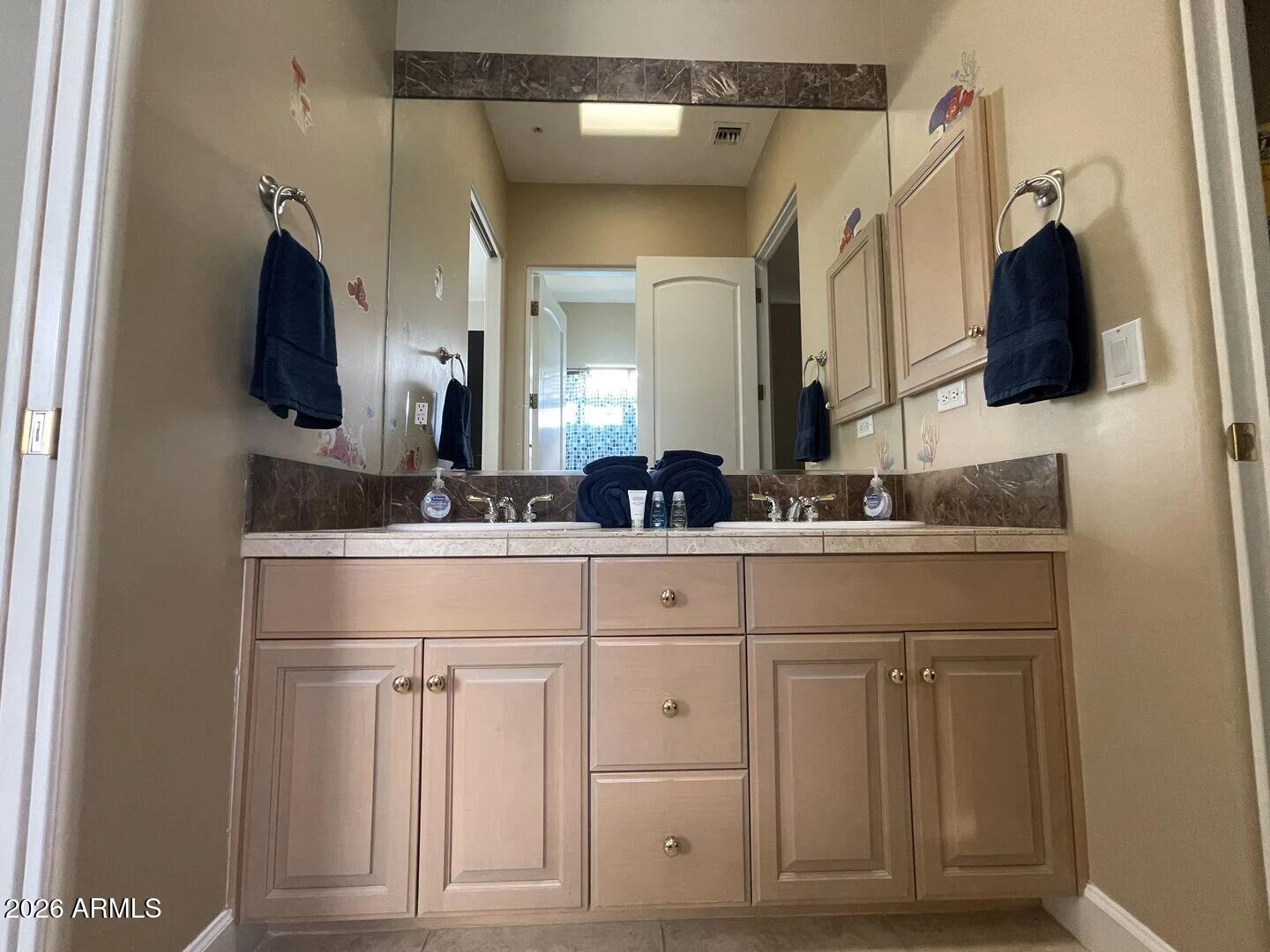 12198 E DOUBLETREE RANCH Road