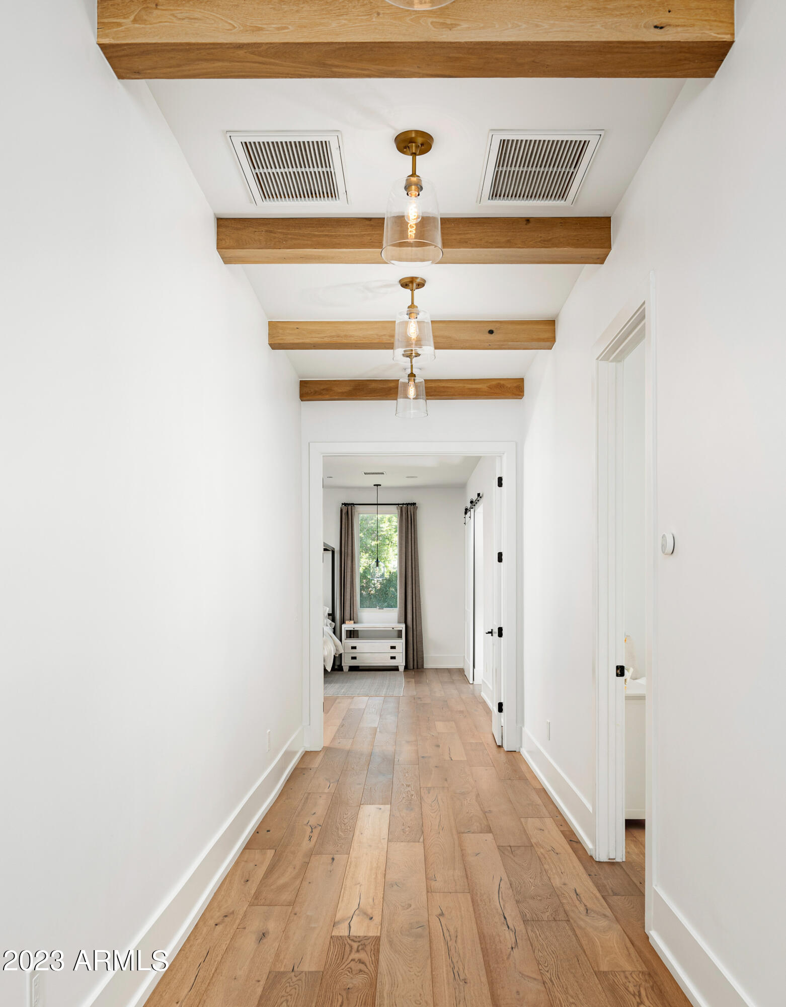 8144 E DEL BARQUERO Drive