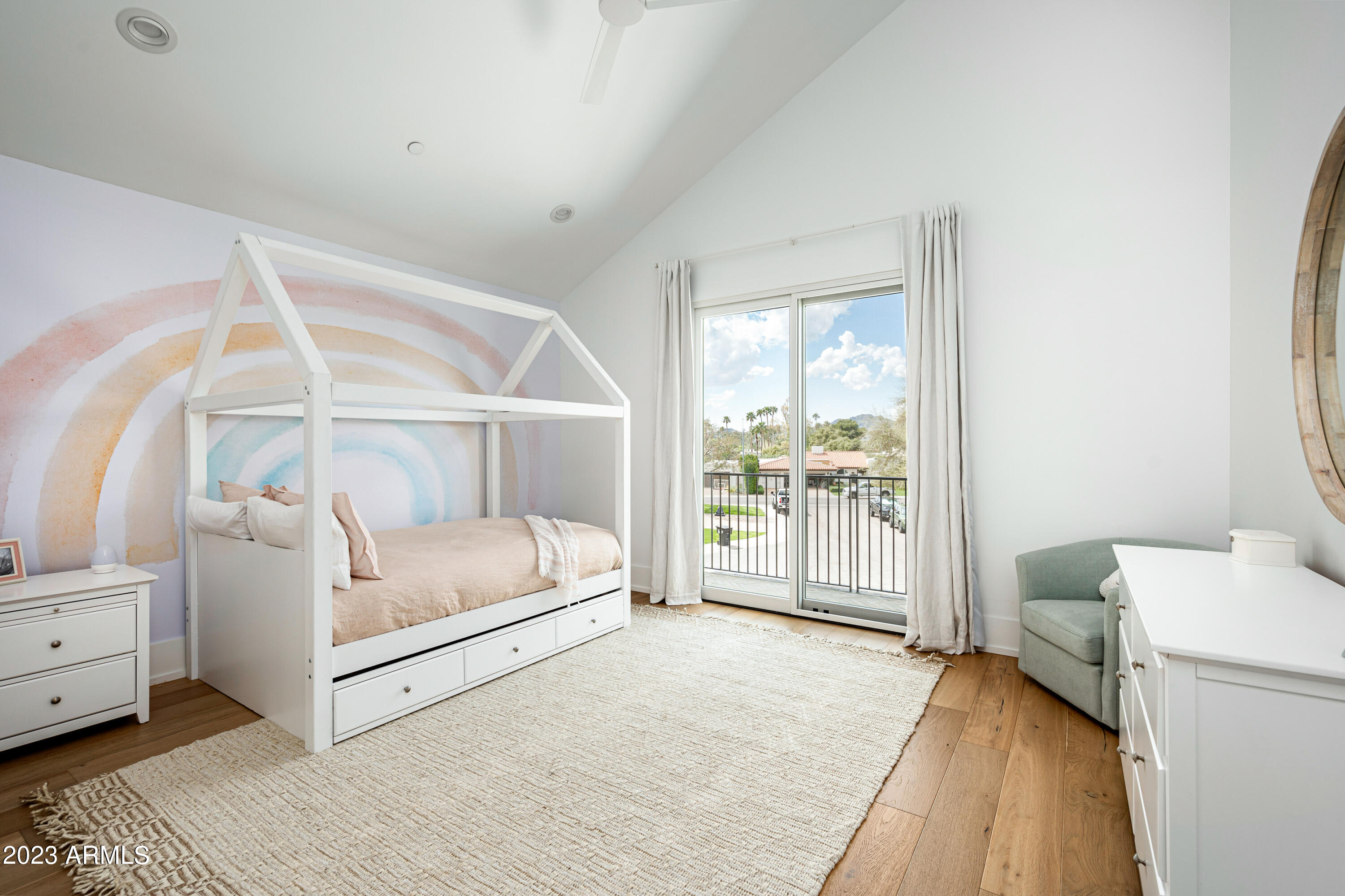 8144 E DEL BARQUERO Drive