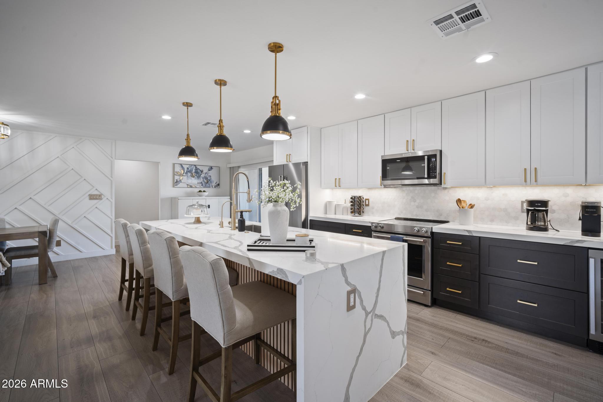 8314 E MARIPOSA Drive