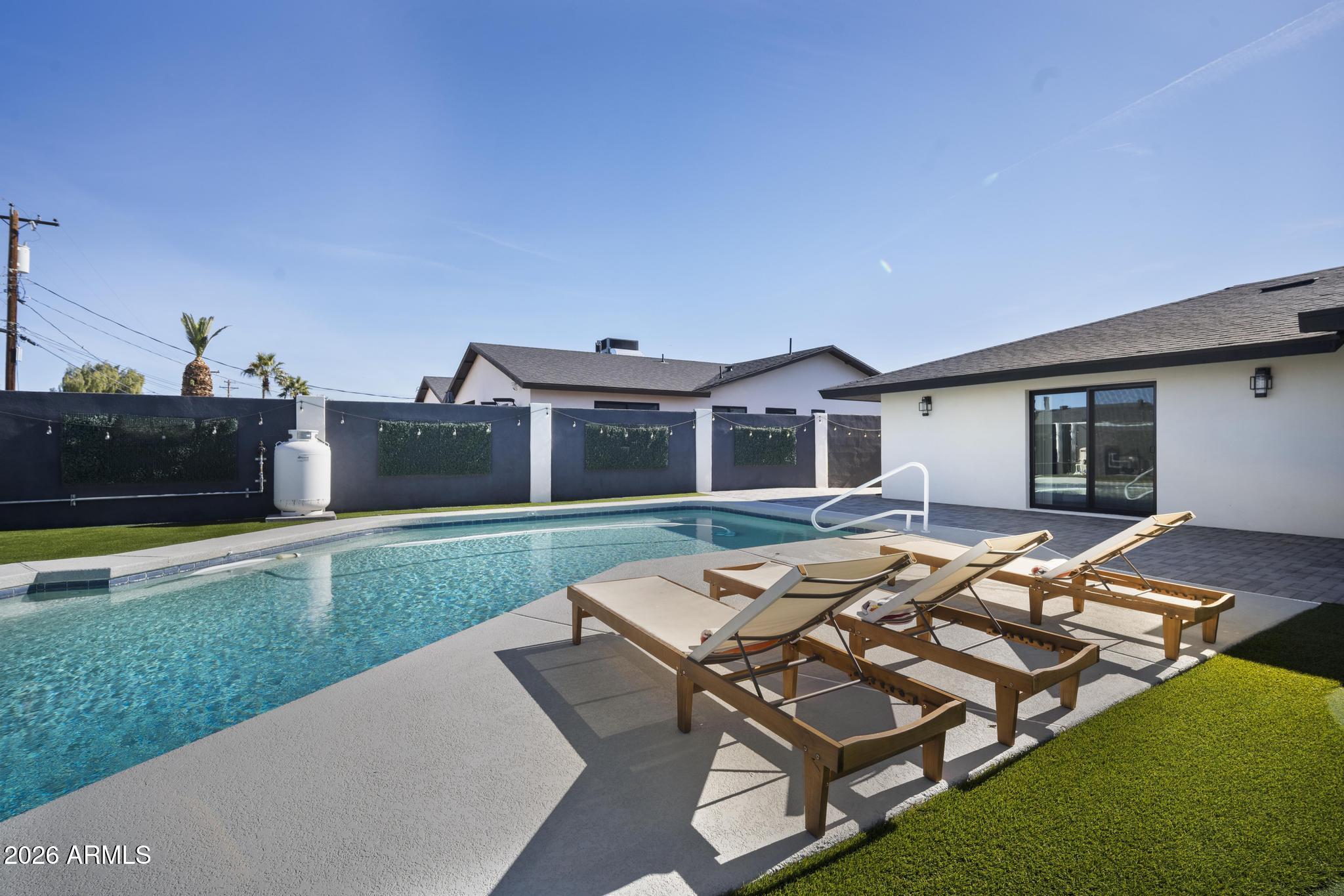 8314 E MARIPOSA Drive