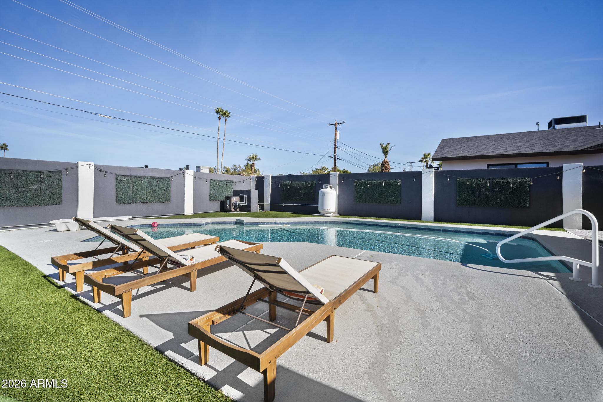 8314 E MARIPOSA Drive