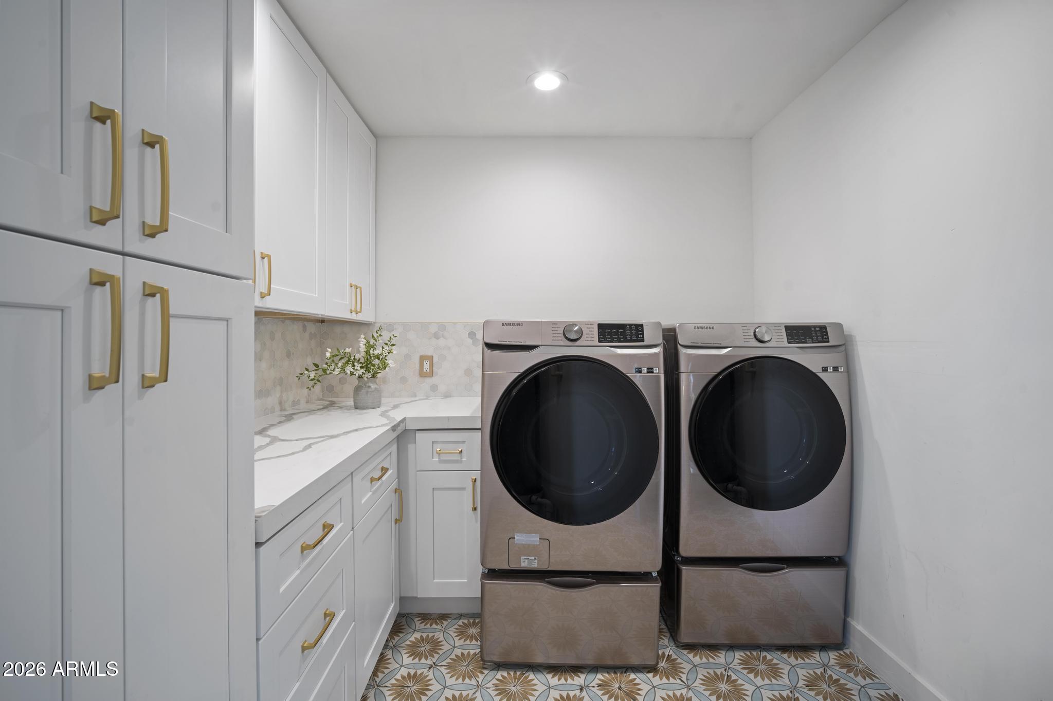 8314 E MARIPOSA Drive