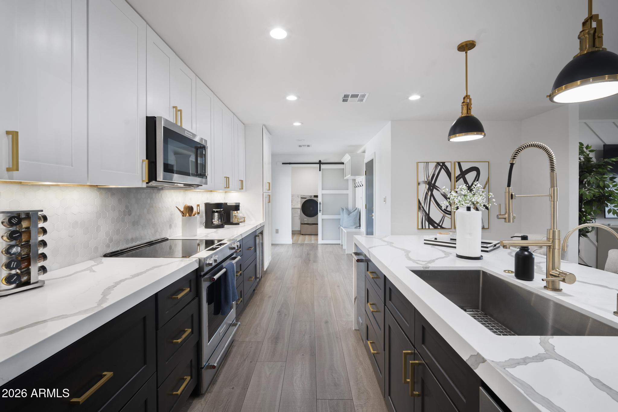 8314 E MARIPOSA Drive