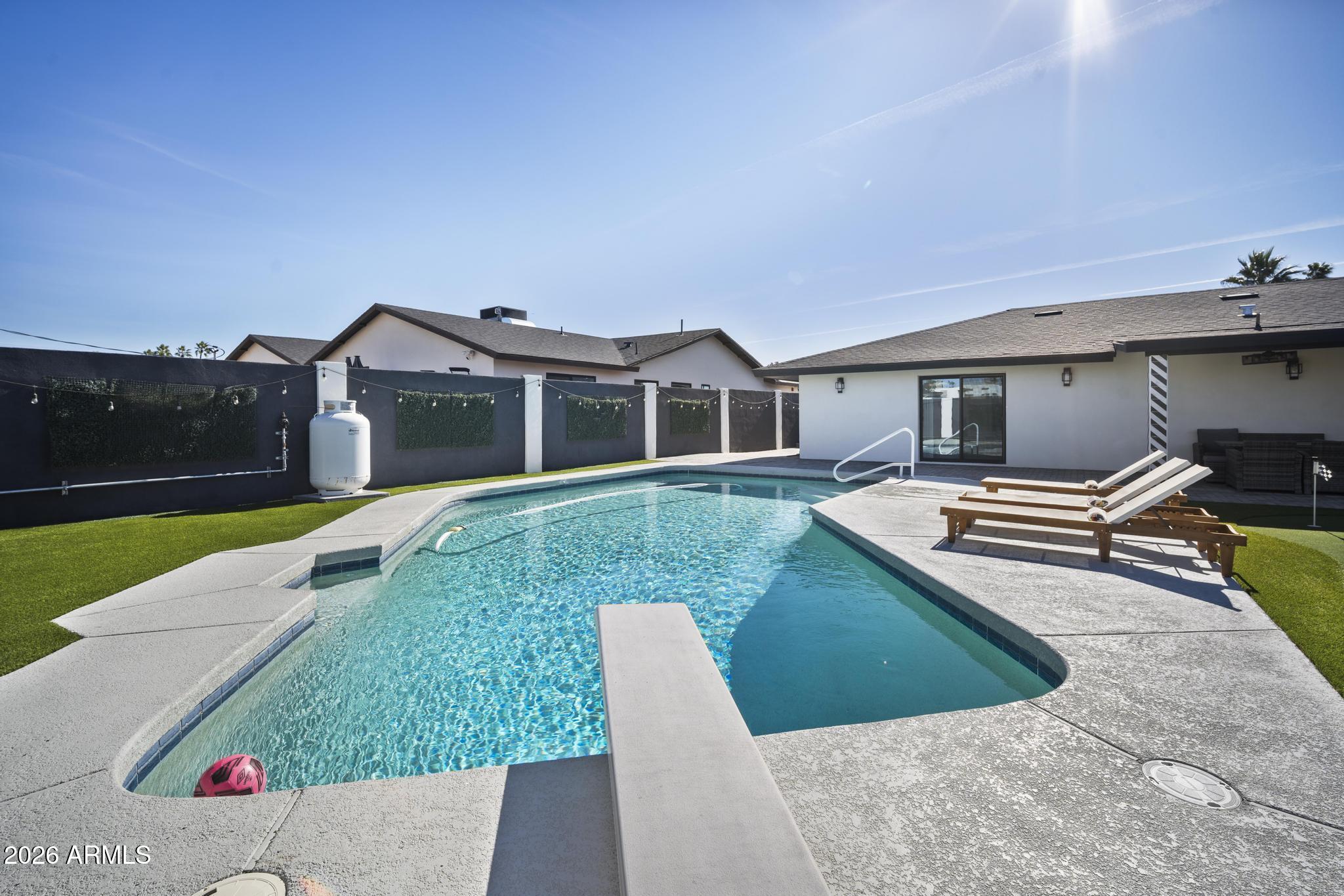 8314 E MARIPOSA Drive