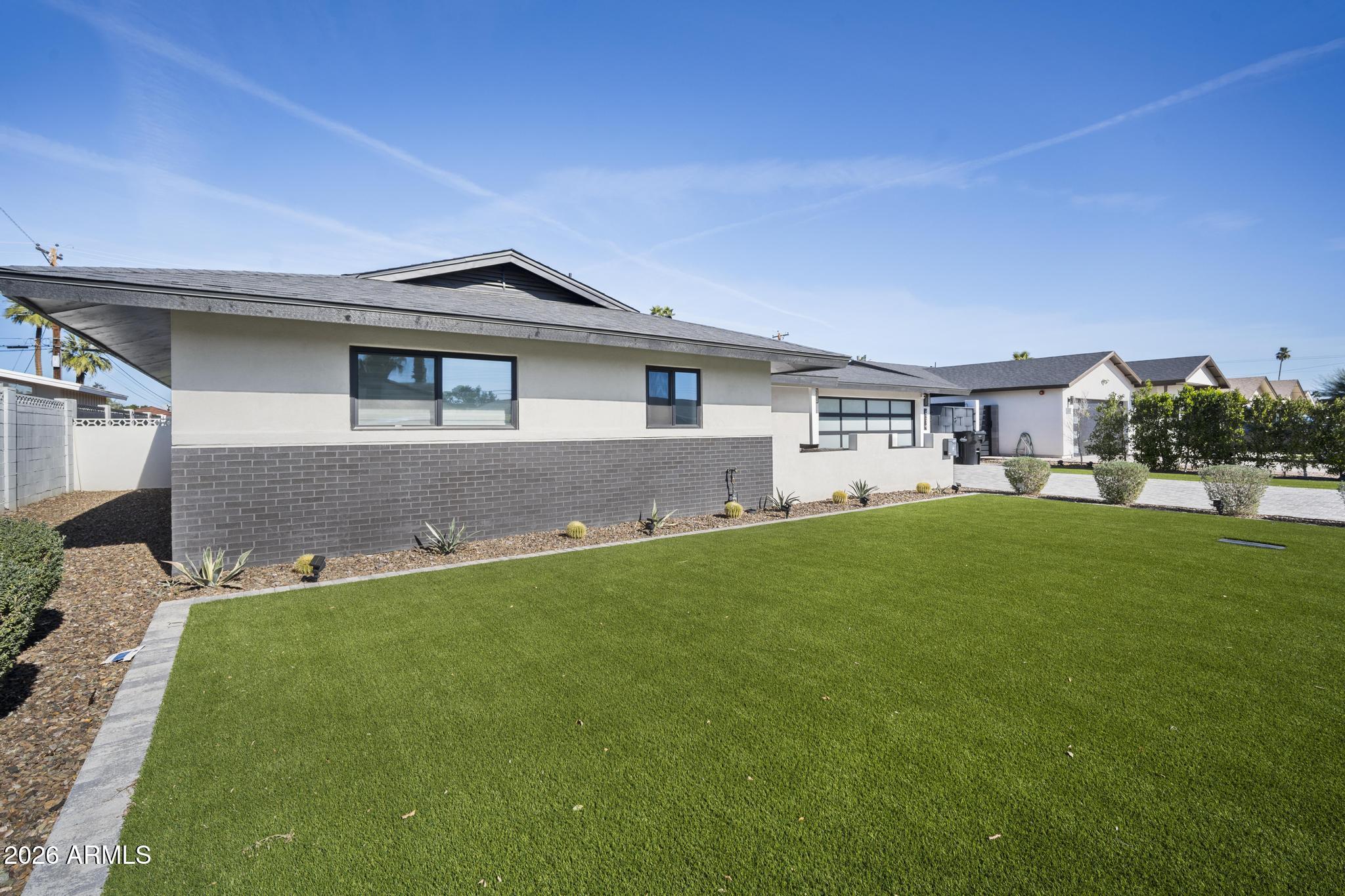 8314 E MARIPOSA Drive