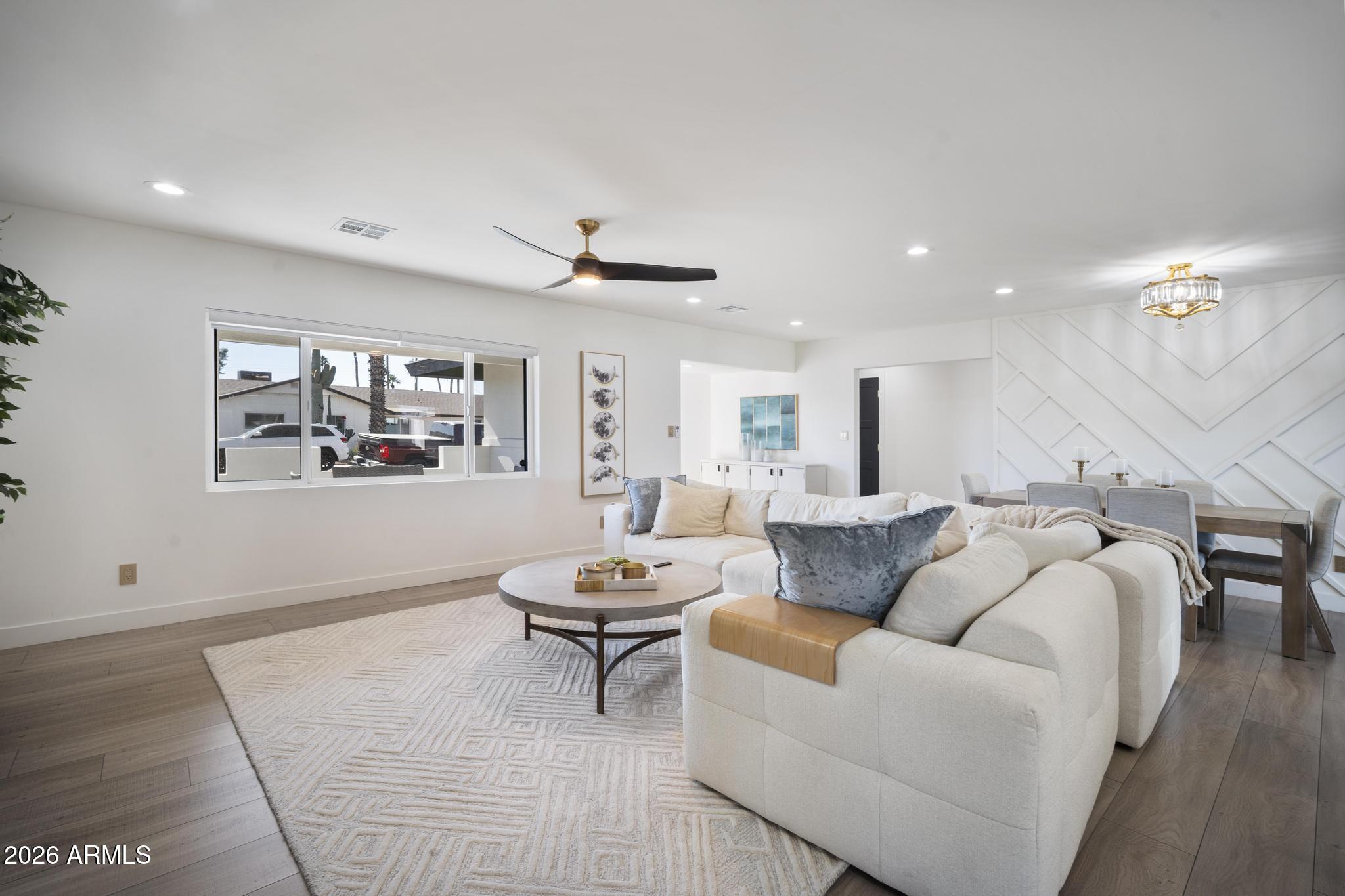 8314 E MARIPOSA Drive