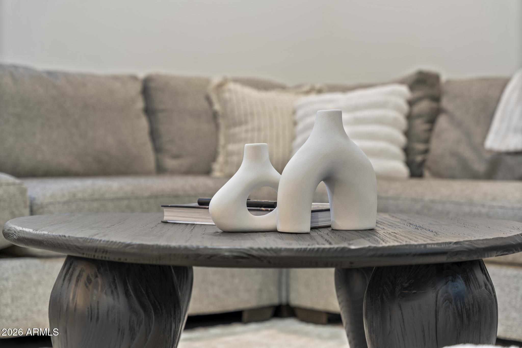 8513 E INDIANOLA Avenue