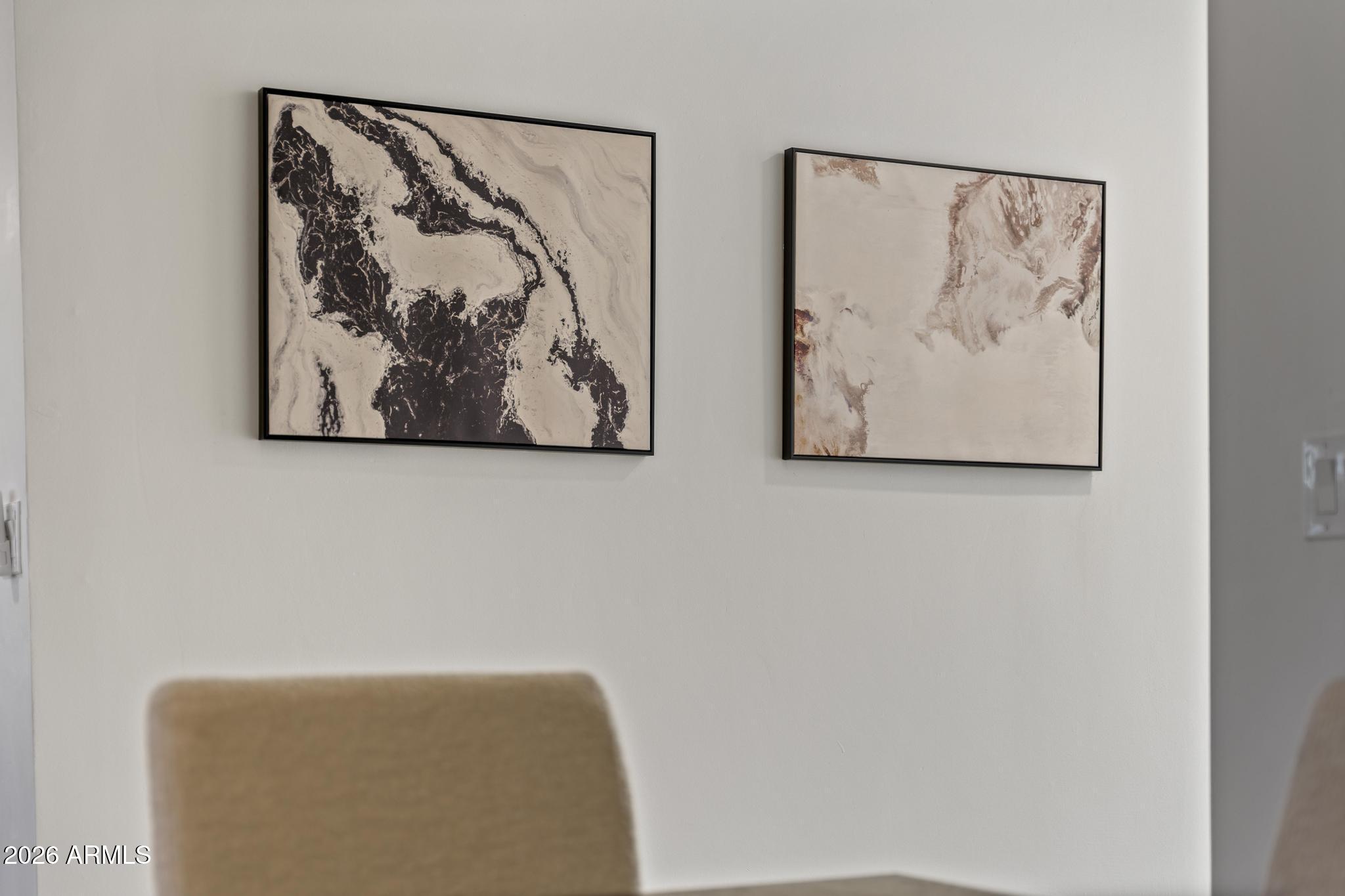 8513 E INDIANOLA Avenue