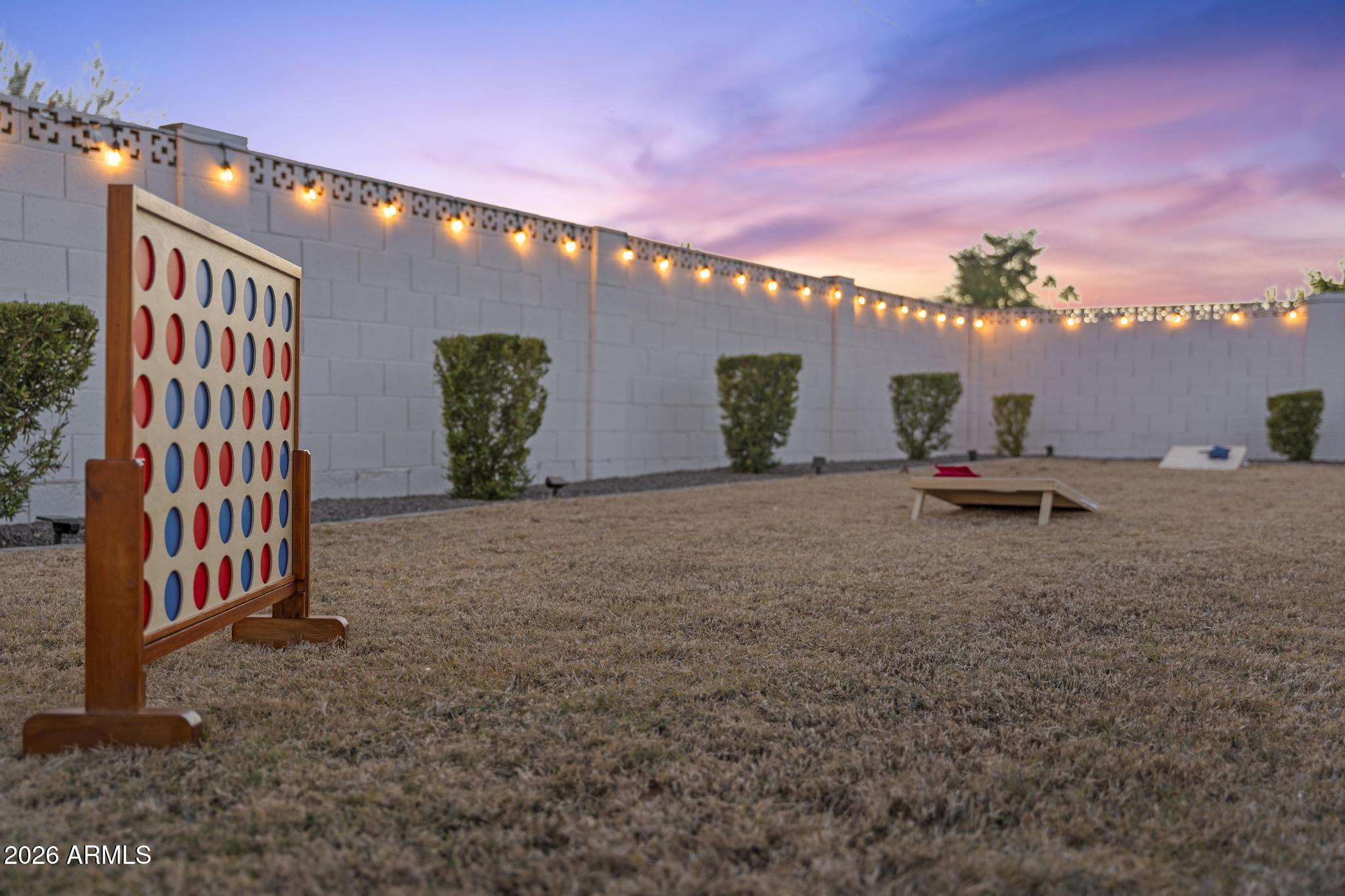 8513 E INDIANOLA Avenue