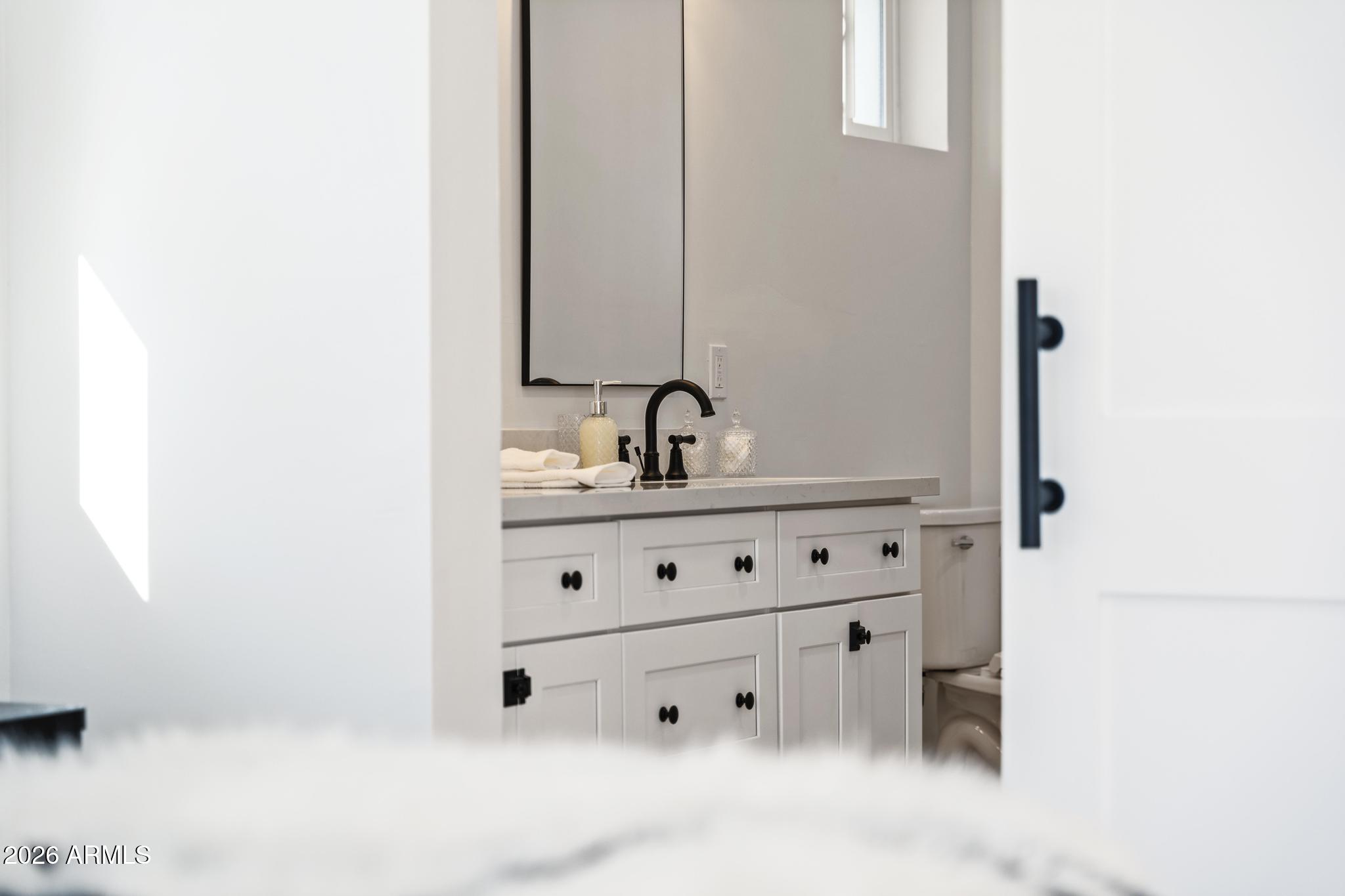 8513 E INDIANOLA Avenue