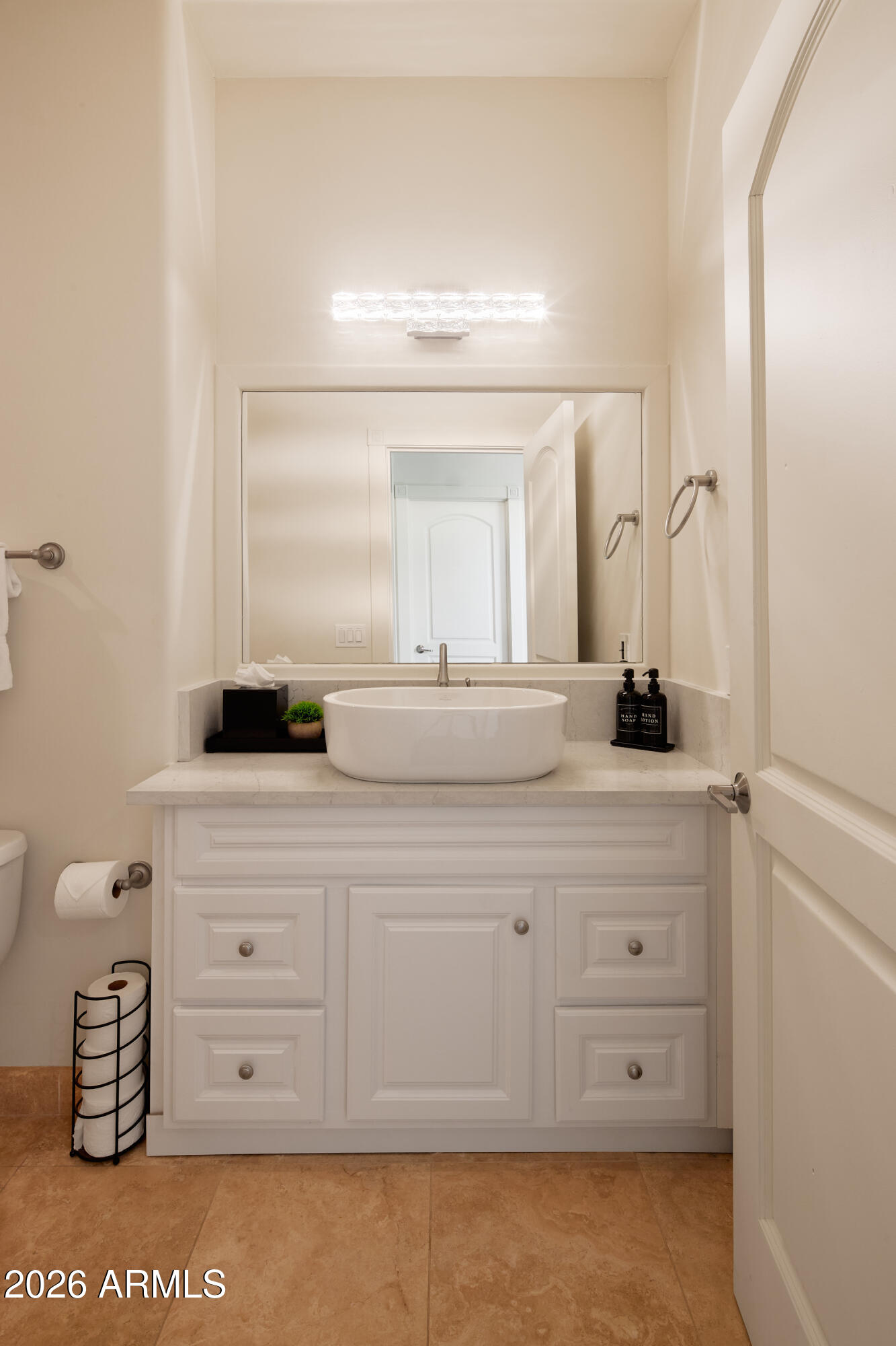 4490 E VALLEY VISTA Lane