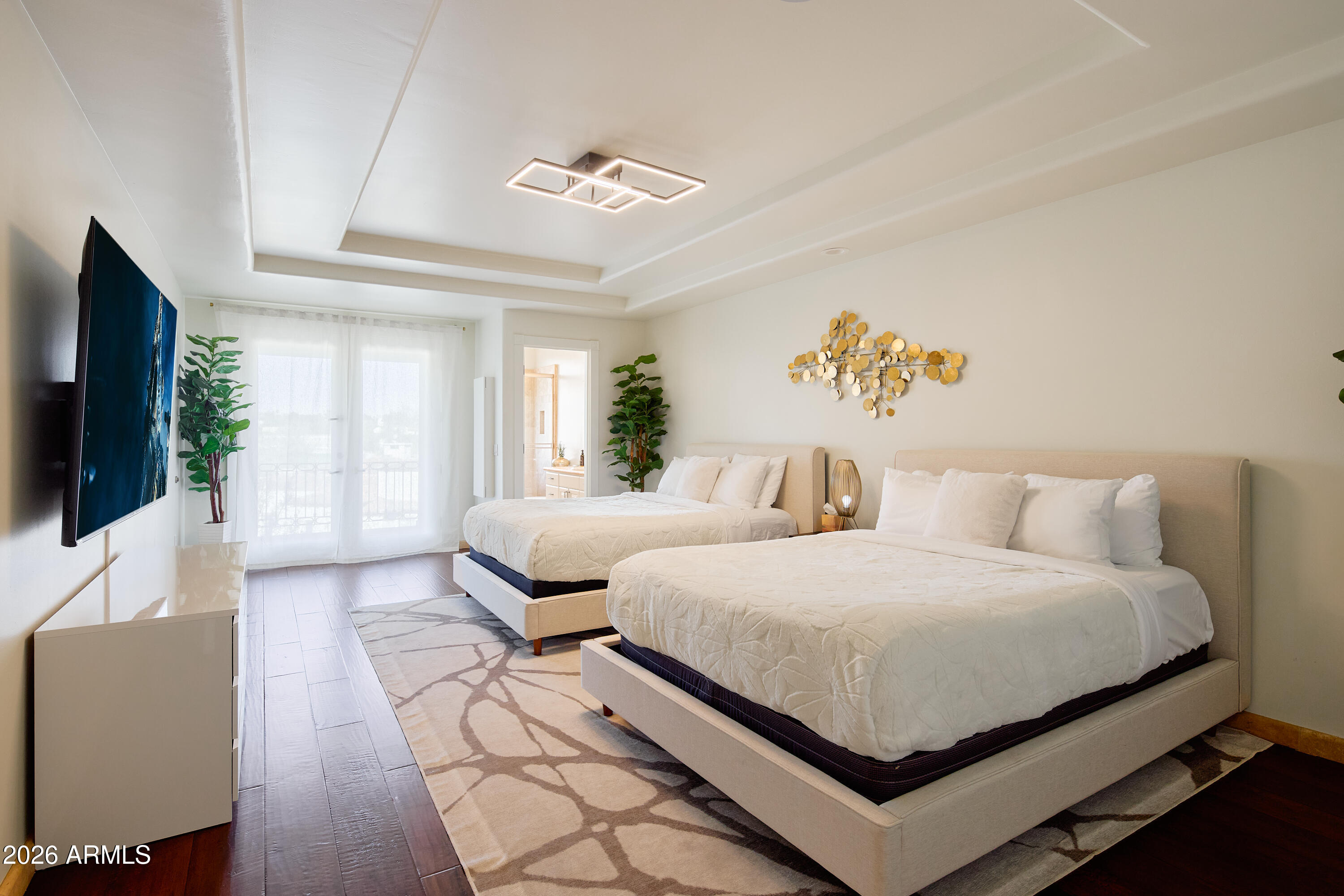 4490 E VALLEY VISTA Lane