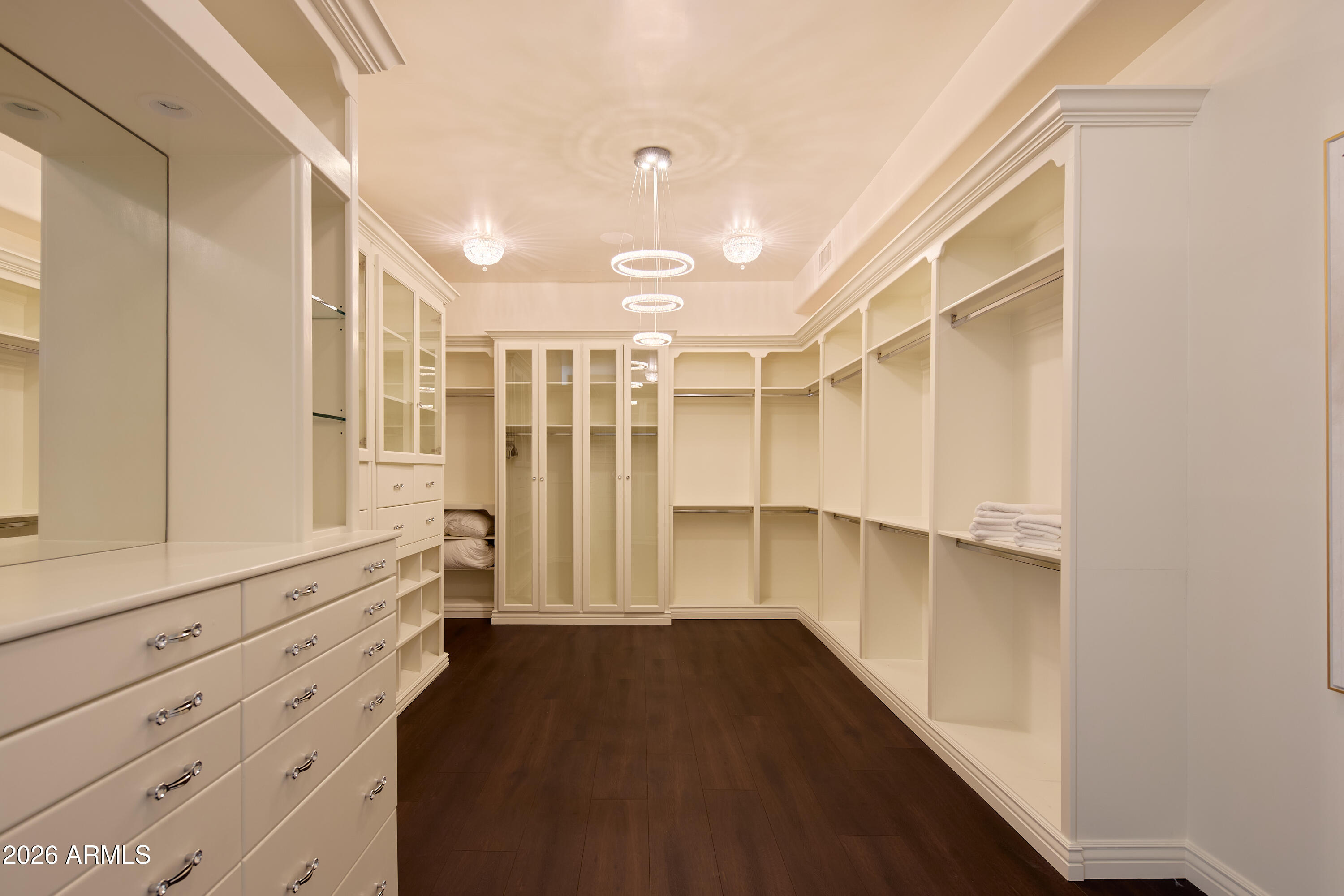 4490 E VALLEY VISTA Lane