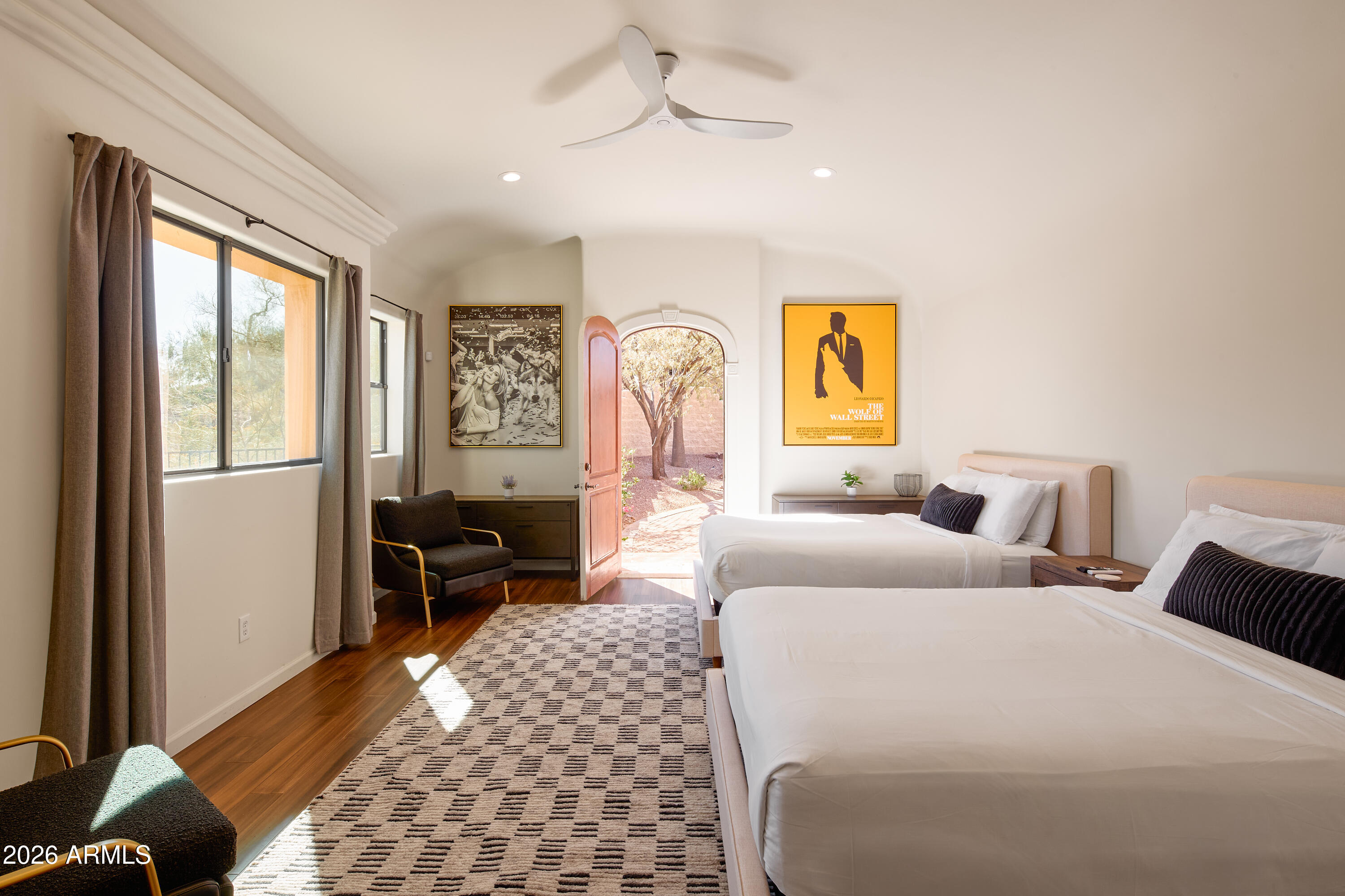 4490 E VALLEY VISTA Lane