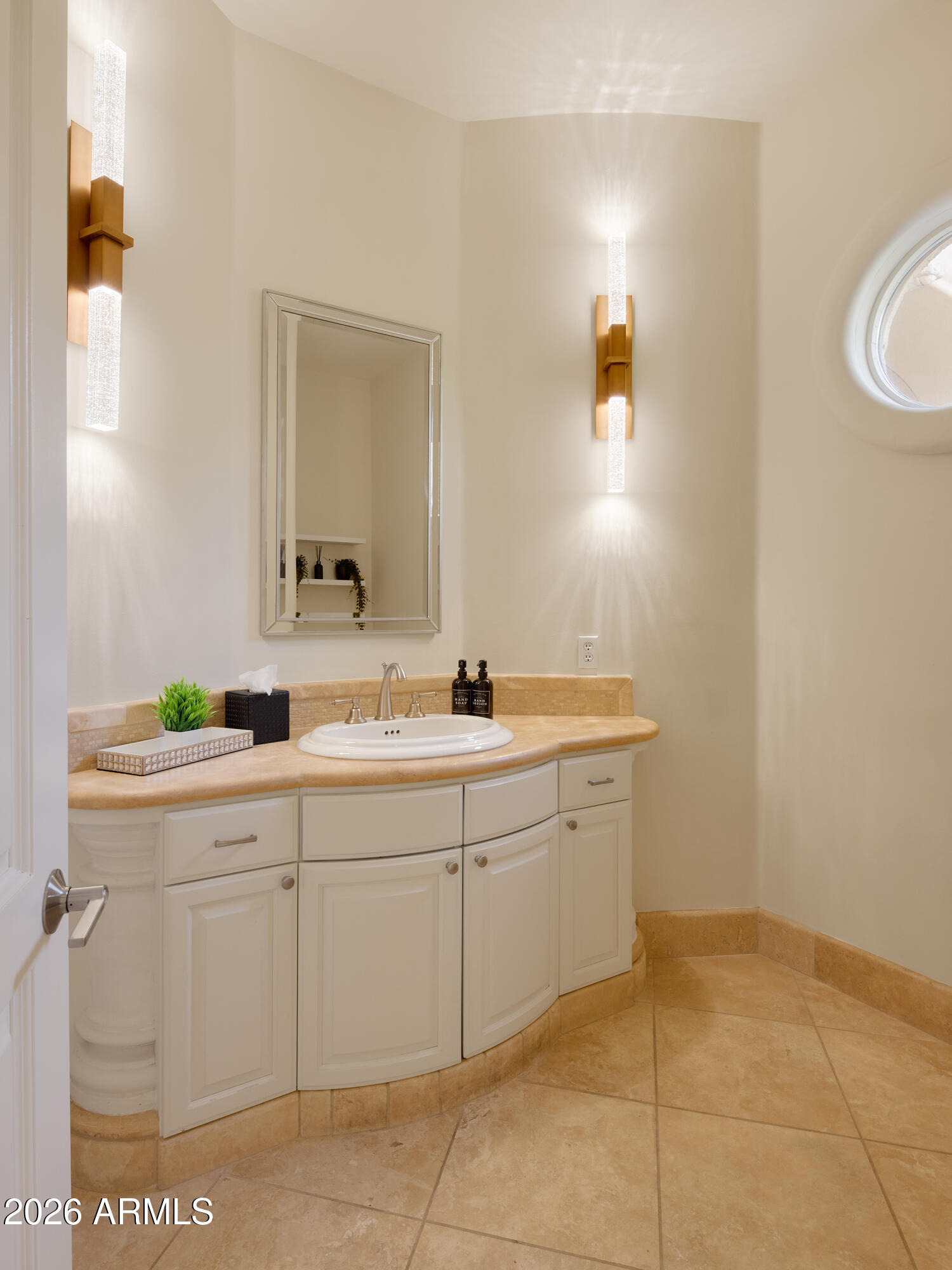 4490 E VALLEY VISTA Lane