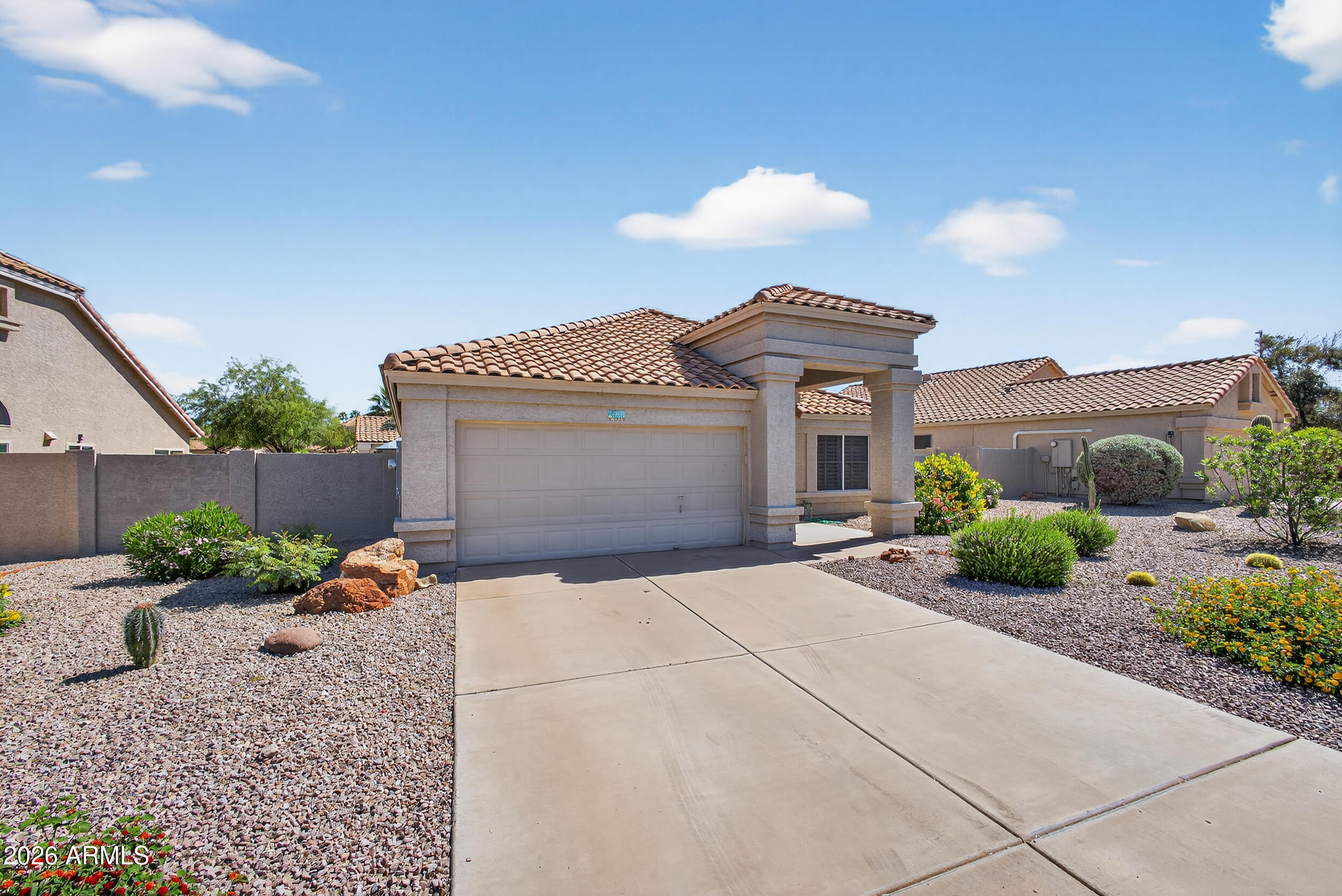 3955 N RANIER