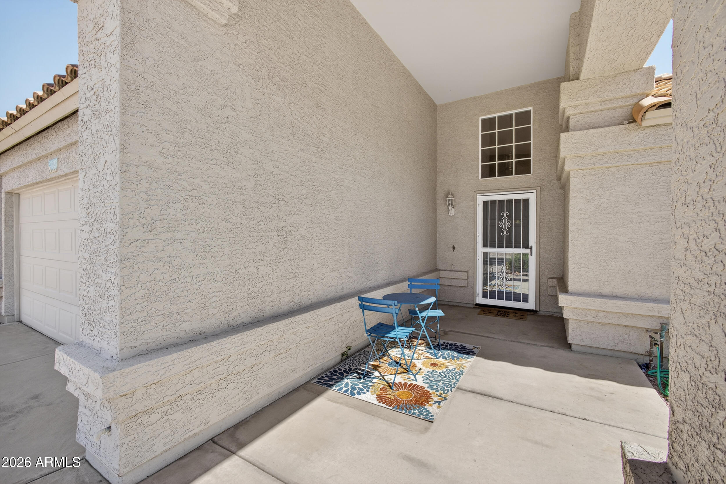 3955 N RANIER