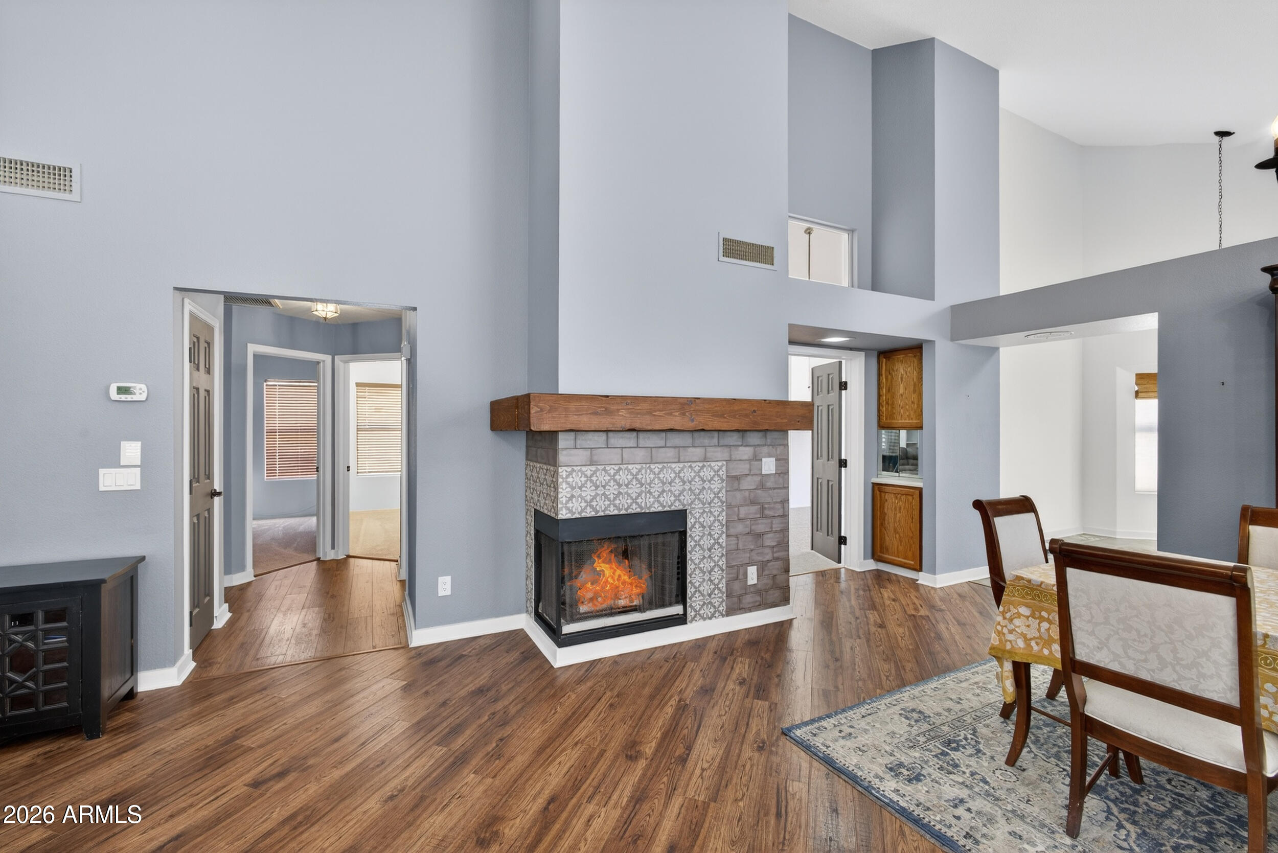 3955 N RANIER