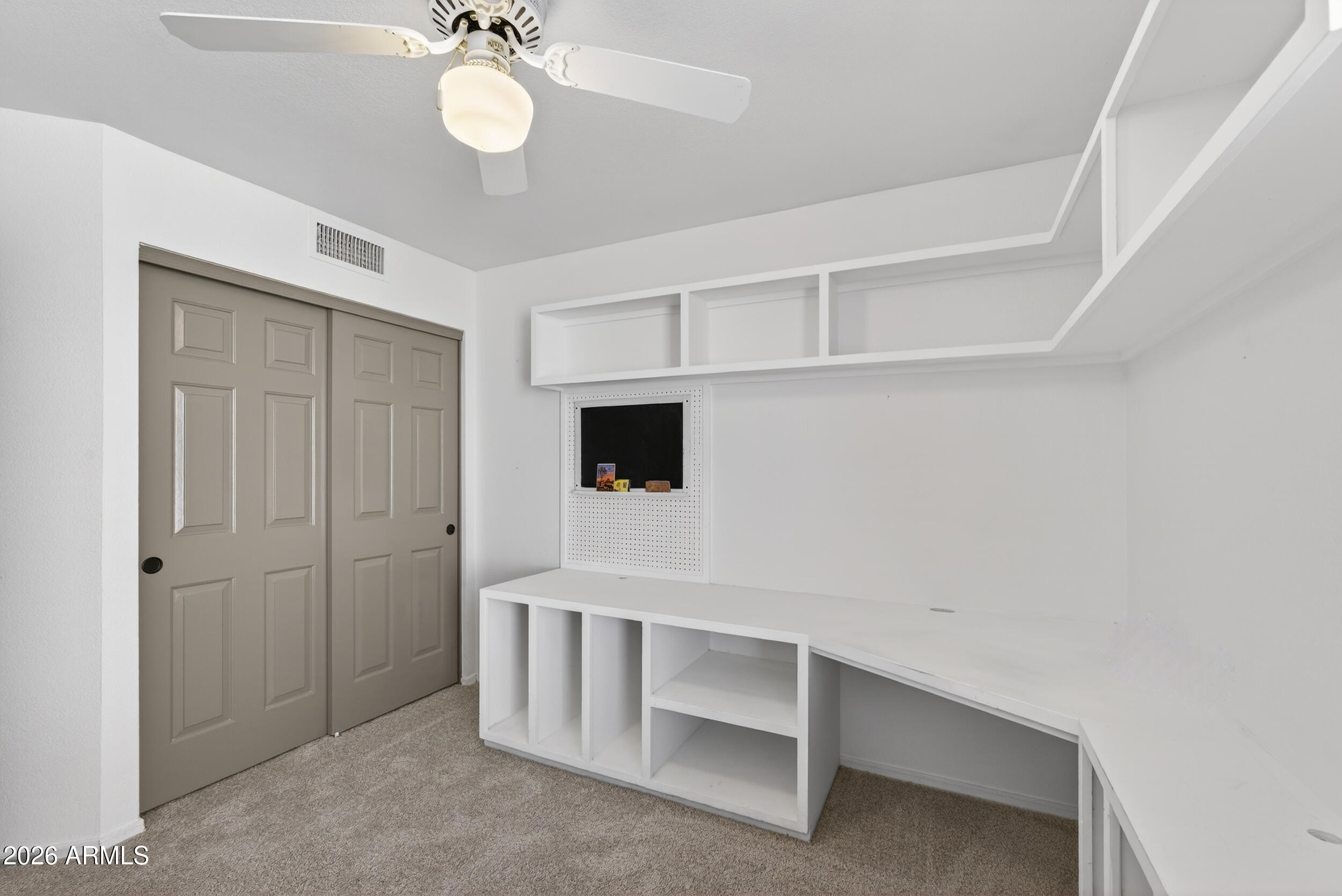 3955 N RANIER