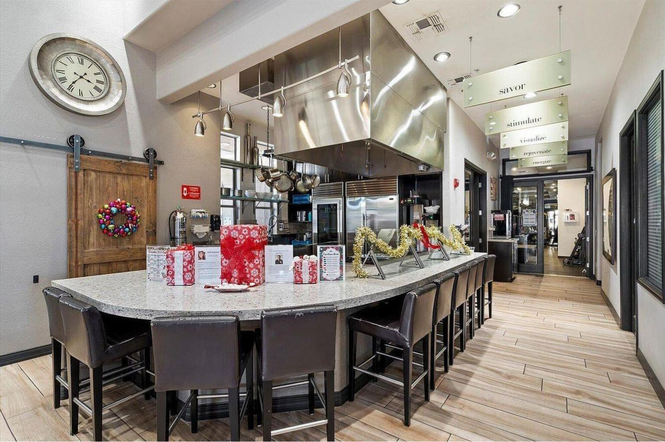 19777 N 76th Street Apt 3229