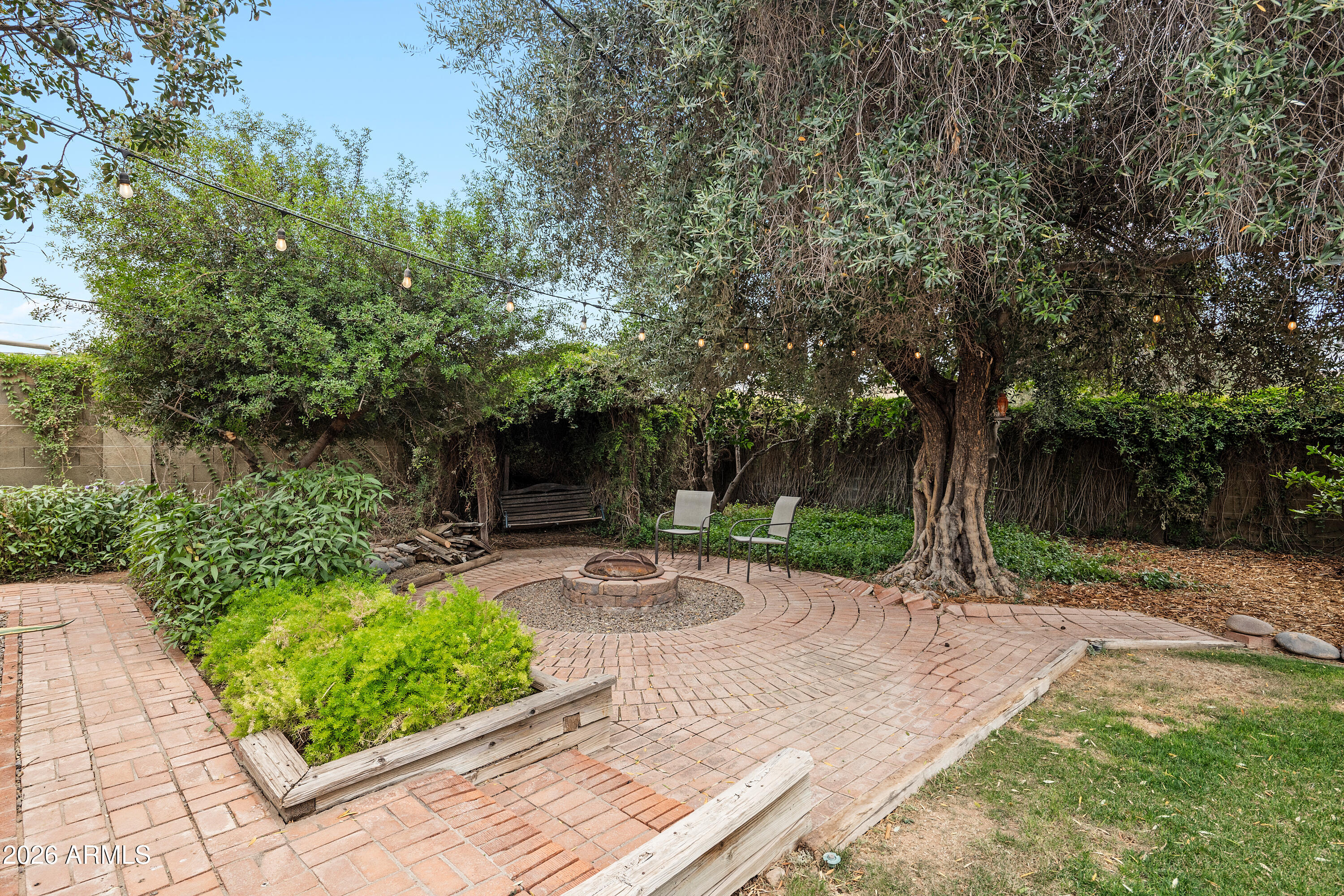 8543 E MITCHELL Drive