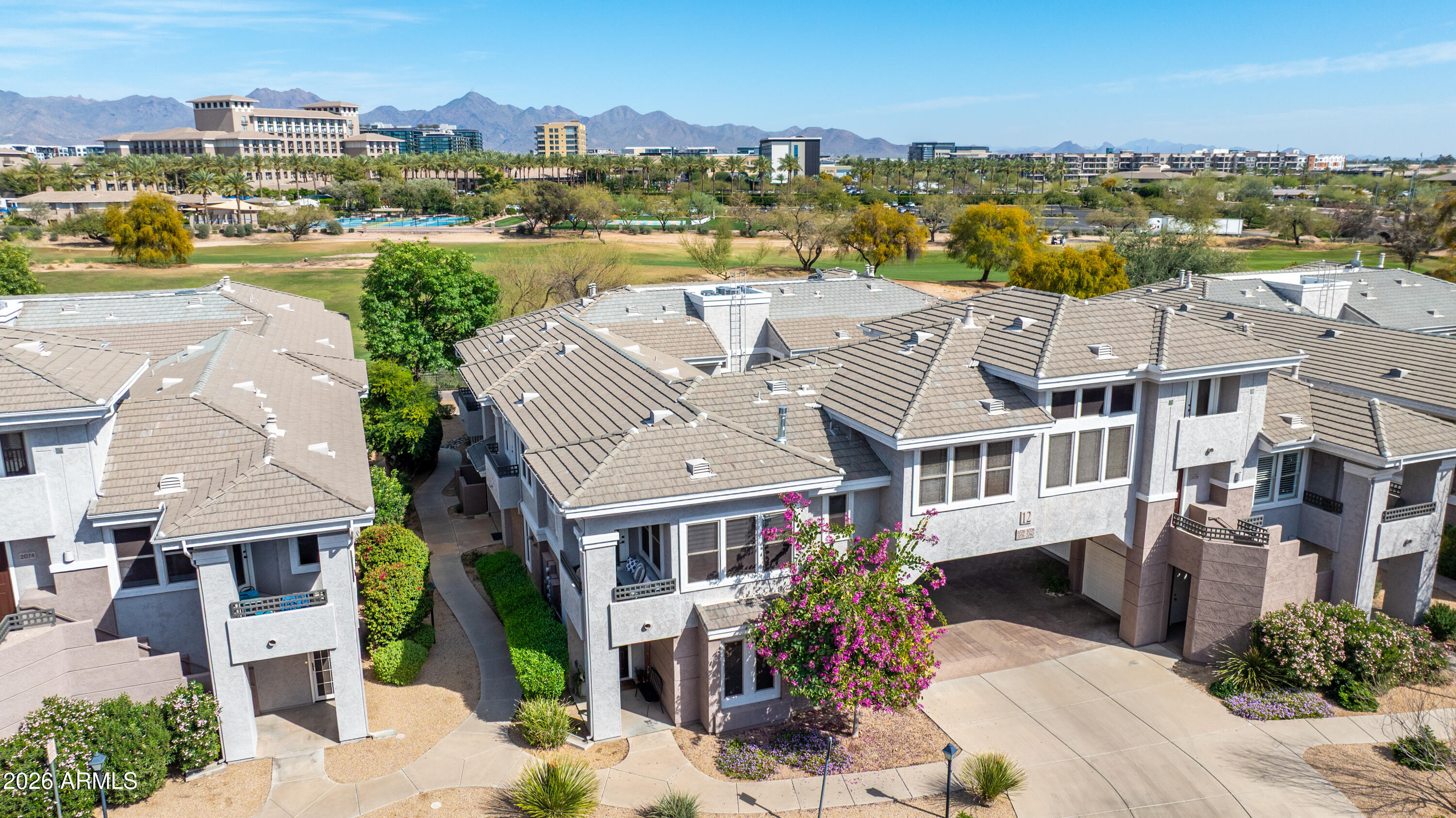15221 N CLUBGATE Drive 2077