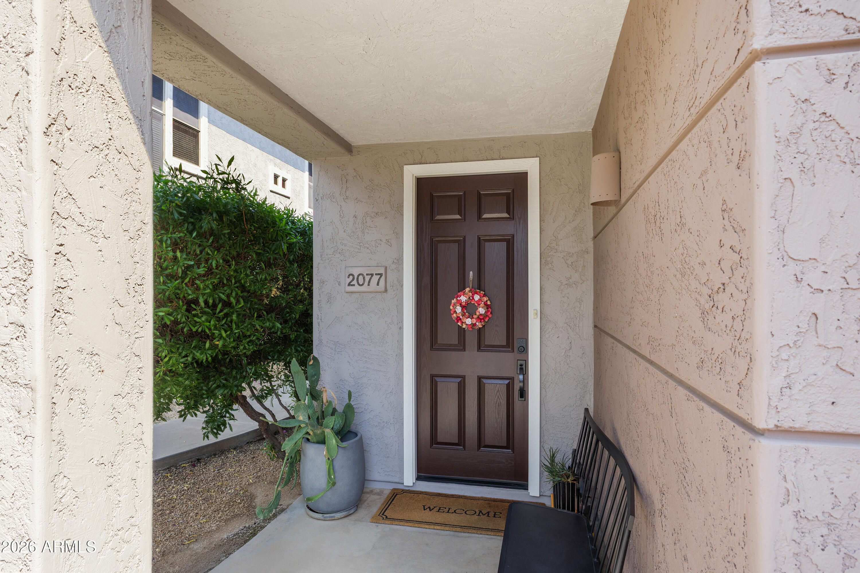 15221 N CLUBGATE Drive 2077