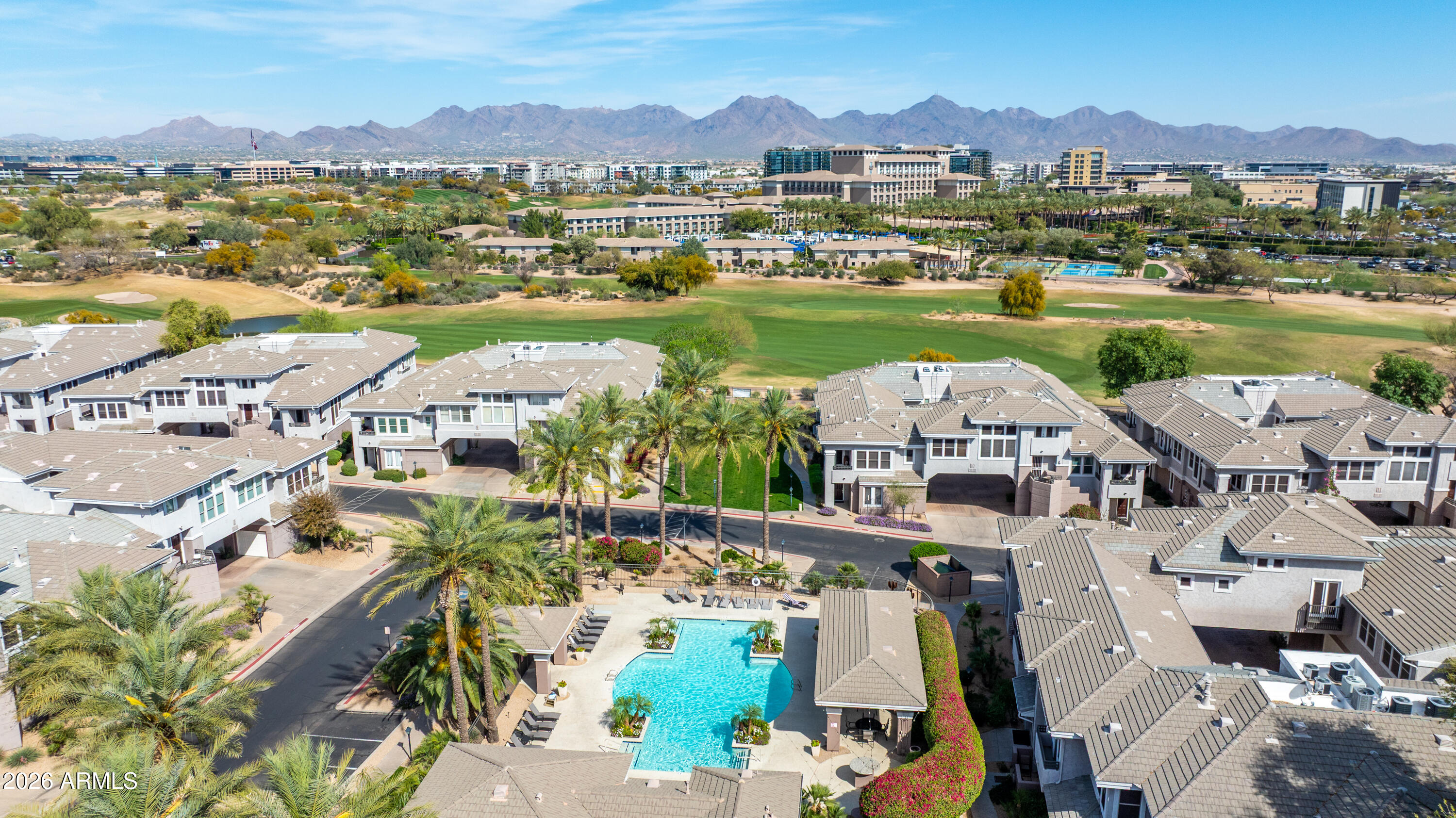 15221 N CLUBGATE Drive 2077