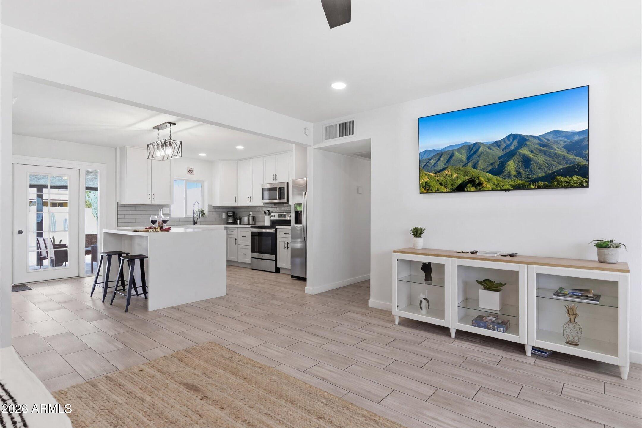 8330 E MONTE VISTA Road
